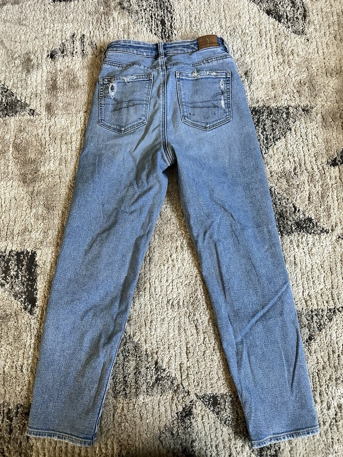 American Eagle Outfitters Light Wash Distressed Stretch Jeans Blue Size 2