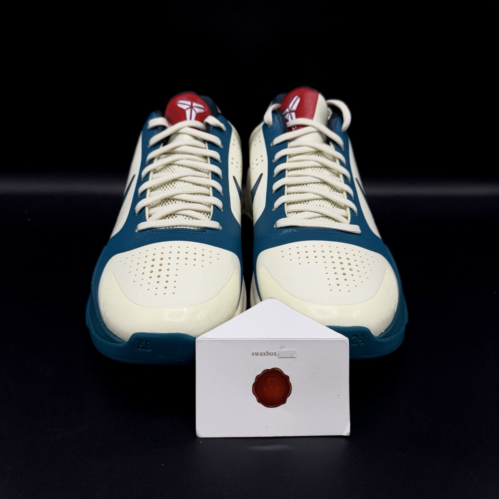 Caitlin Clark x Nike Kobe 5 Protro PE “Scrabble” IZ1852-100