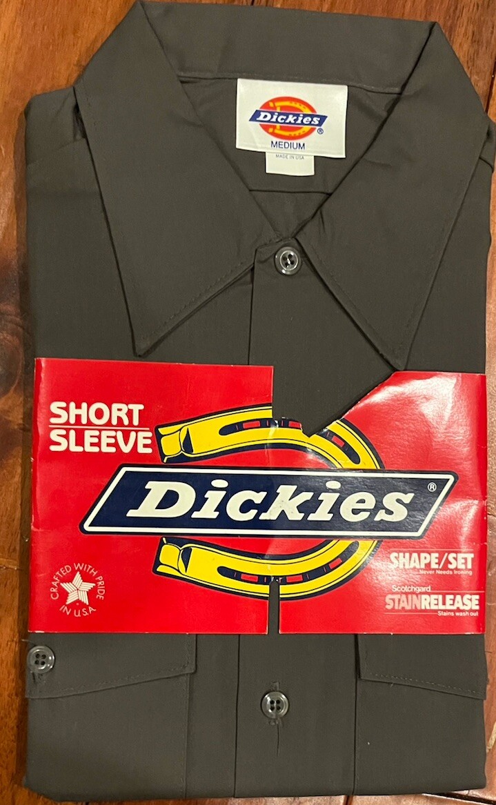 Vintage ‘90s Dickies Men’s Work Shirt Short Sleeve Size M Brown Made in USA