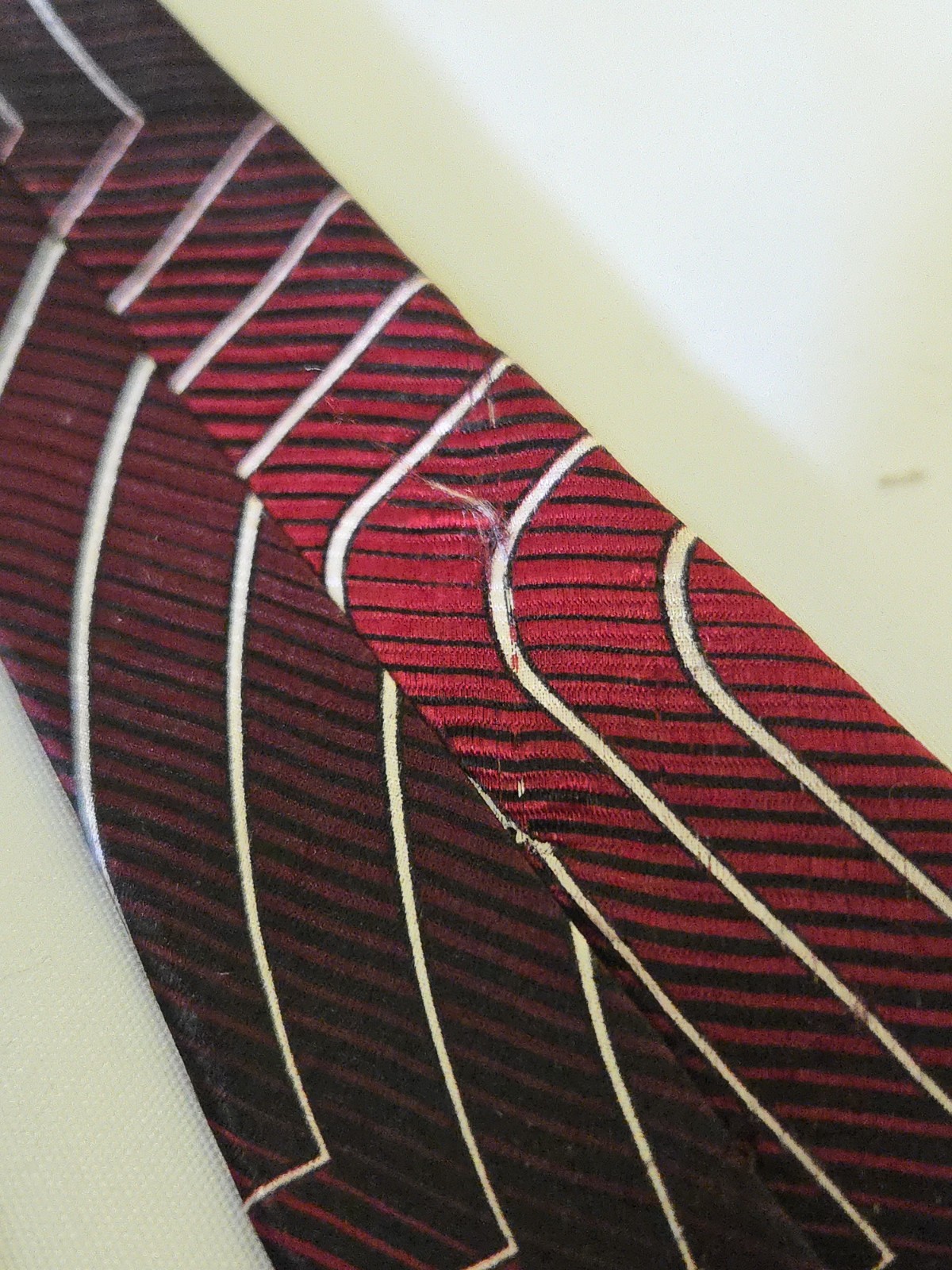 Murano Men’s Red Black White Silk Woven Geometric Abstract Tie One Size