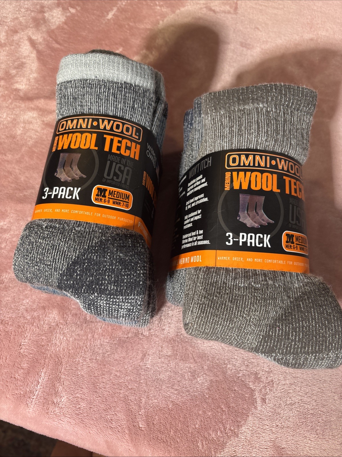 Omniwool 3-Pack Wool Tech Hiking Socks Size Medium NWT Lot Of 2 Packs.