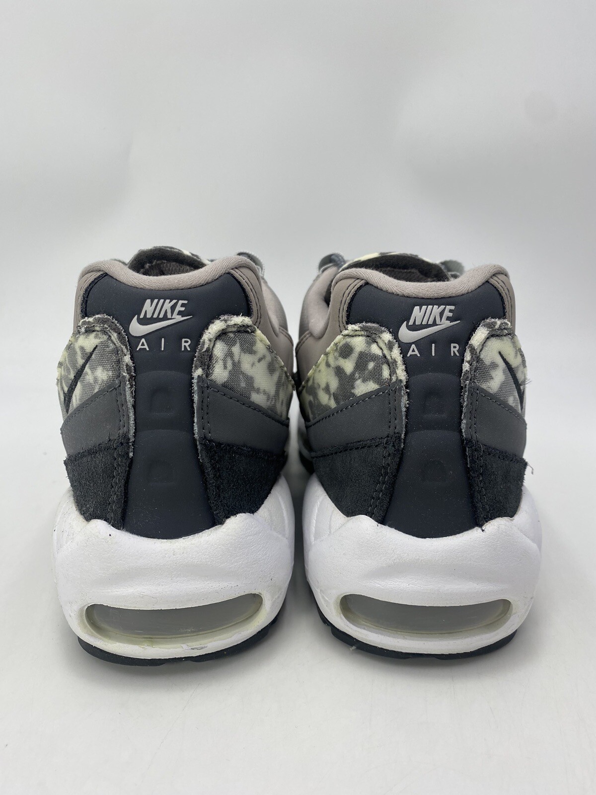 Nike Air Max 95 SE Enigma Stone Camo Off Noir Shoes CU1560-001 Men’s Size 9