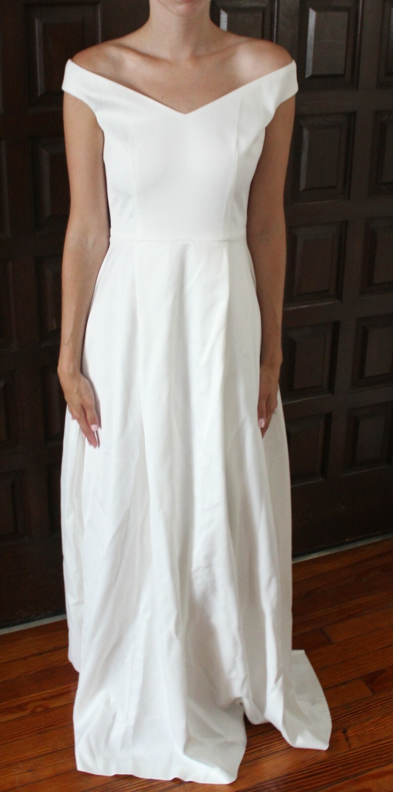 Classic & Clean Custom Silk A-Line Wedding Dress – Never Worn