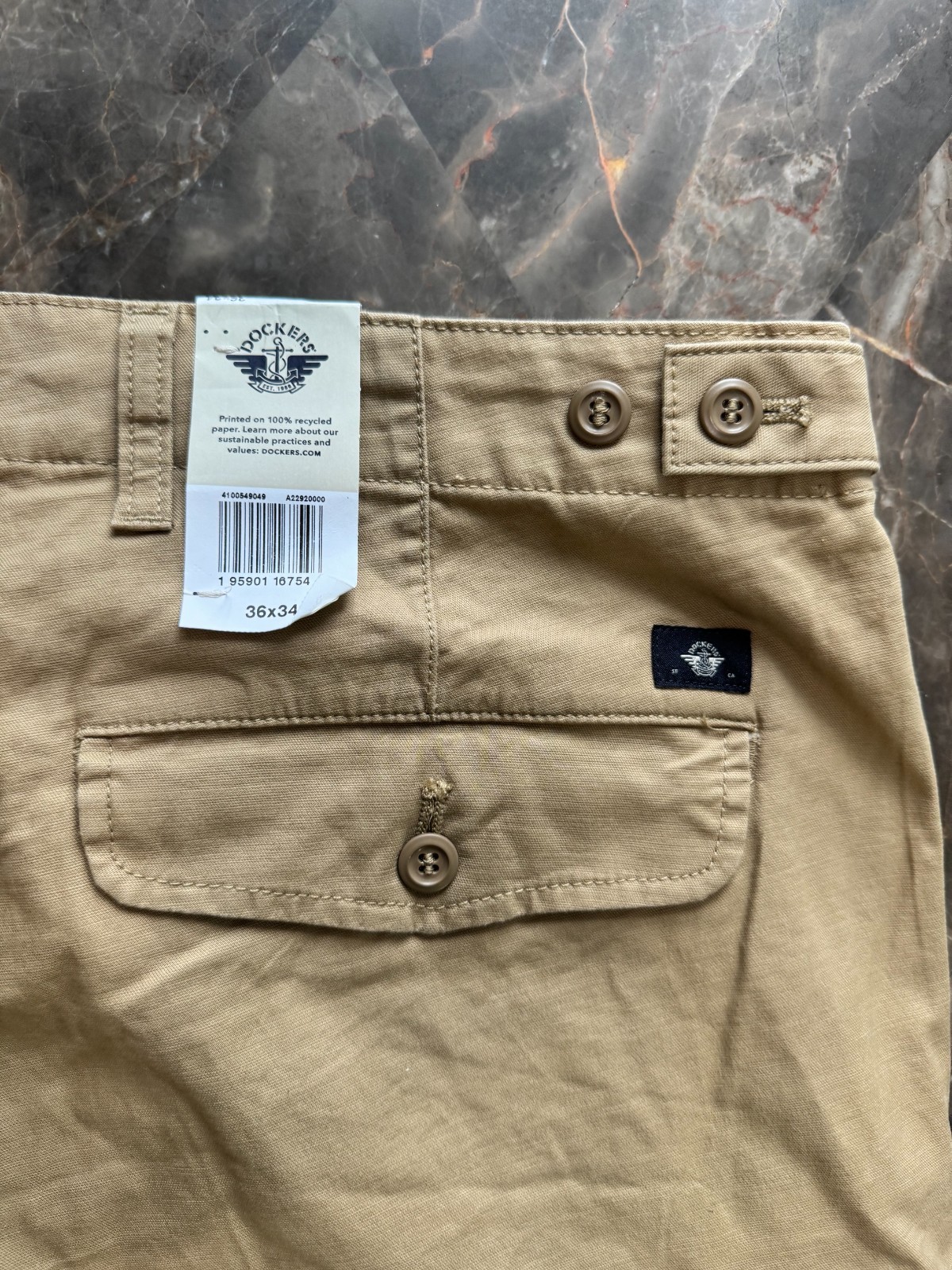 Dockers NWT Men’s Tapered Cargo Pants Khaki Casual Trousers 36×34