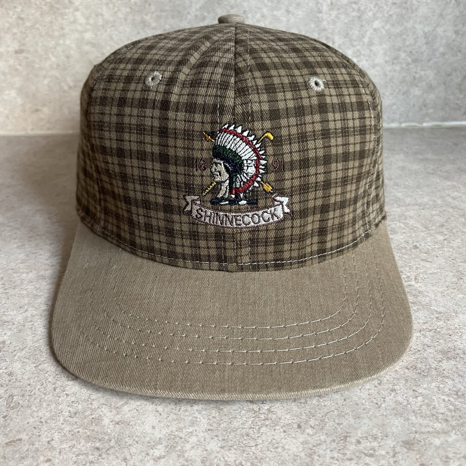VTG SHINNECOCK HILLS GOLF CLUB 2 TONE LEATHER STRAP BACK PLAID