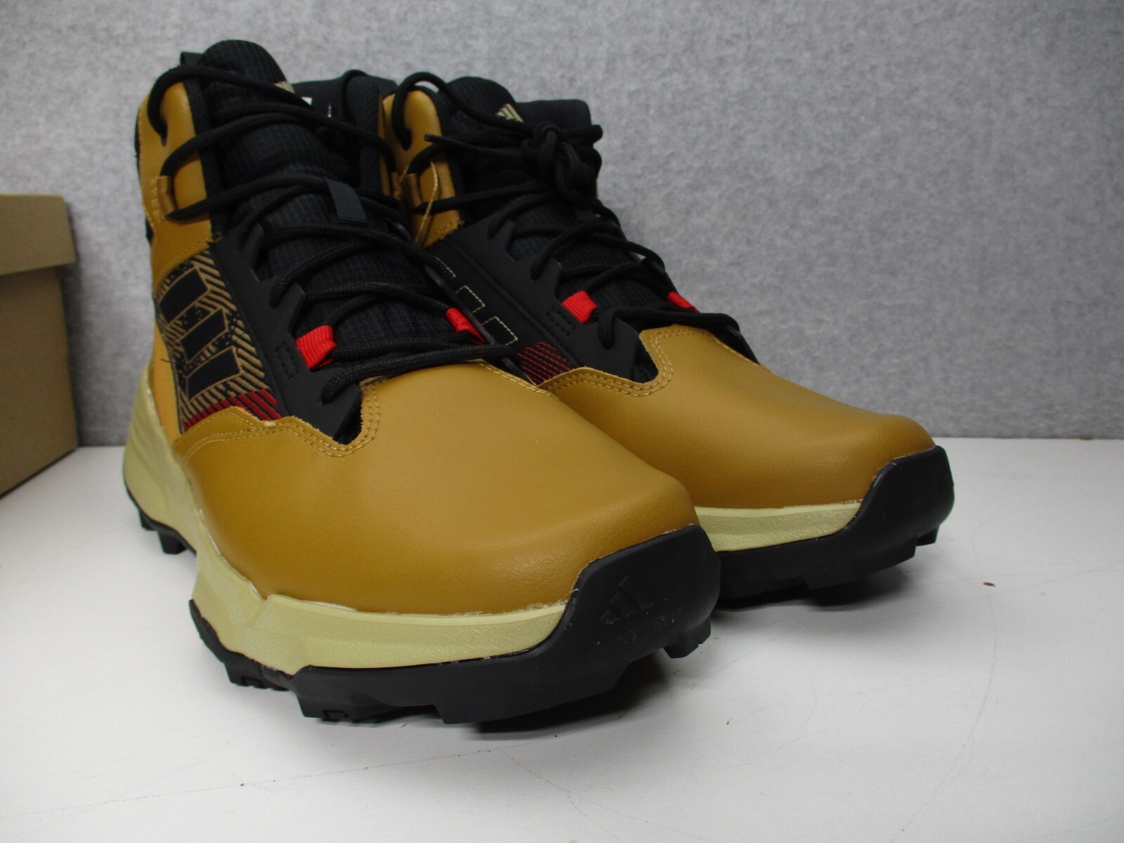 Adidas Terrex Unity Hiker Tan/Brown Waterproof Boots Mens Sz 9.5 Womens Sz 10.5