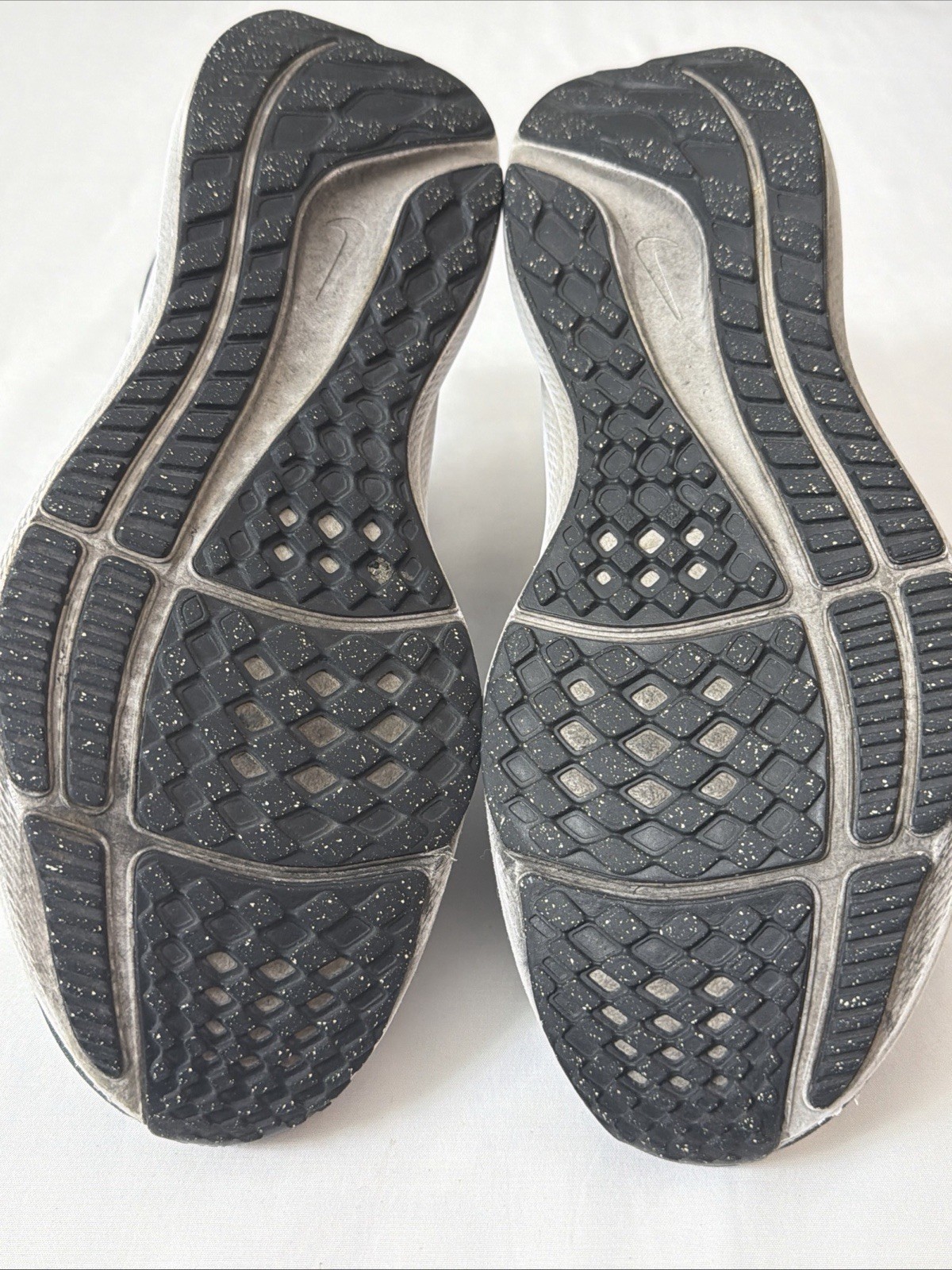 Nike Air Zoom Pegasus 39 Running Shoes Men’s US Size 7.5 Black/White DH4071-001