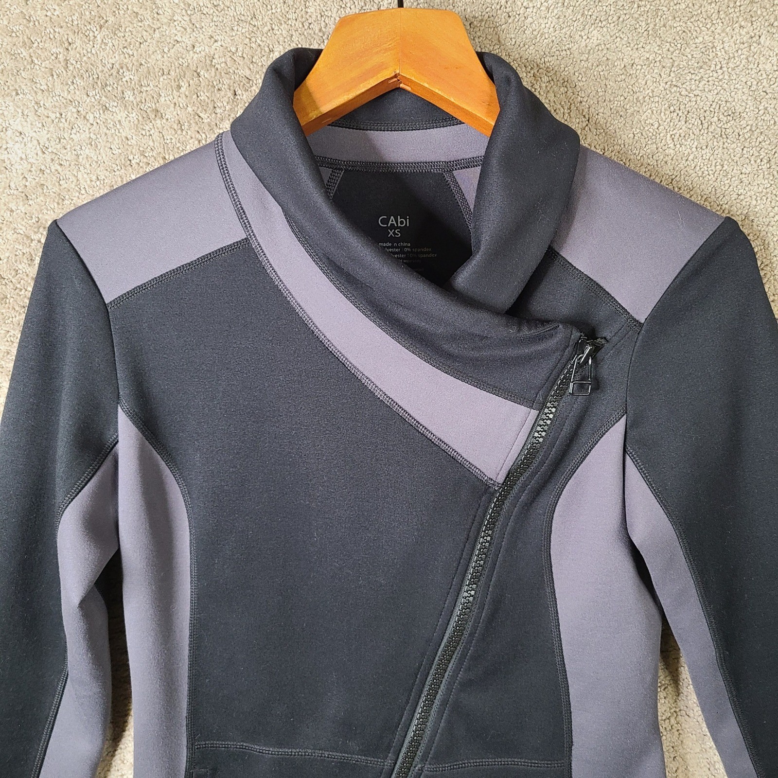 Cabi Dash Jacket Womens XS Black Gray Asymmetrical Full Zip Athletic Athleisure