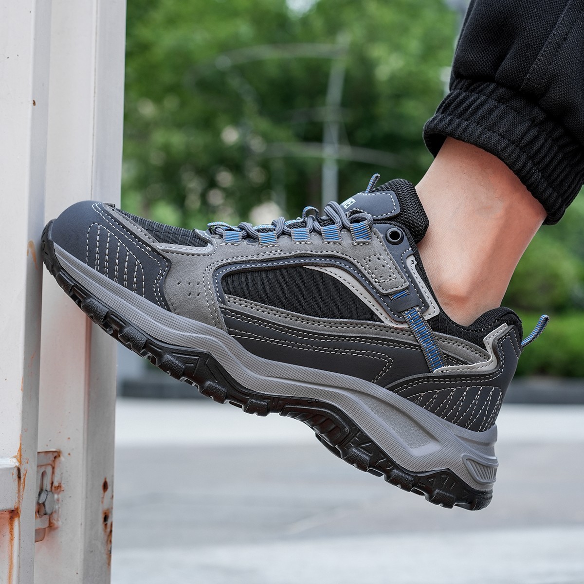 Work Indestructible Safety Shoes Steel Toe Work shoes Breathable Men Sneakers
