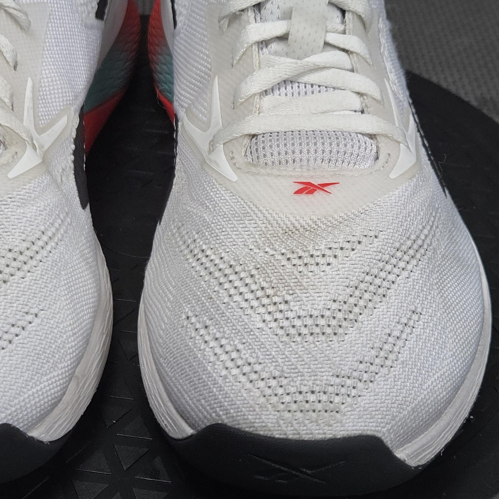 Reebok Nano Shoes Mens Size 7.5 White Training Low Top Sneakers 1000200019