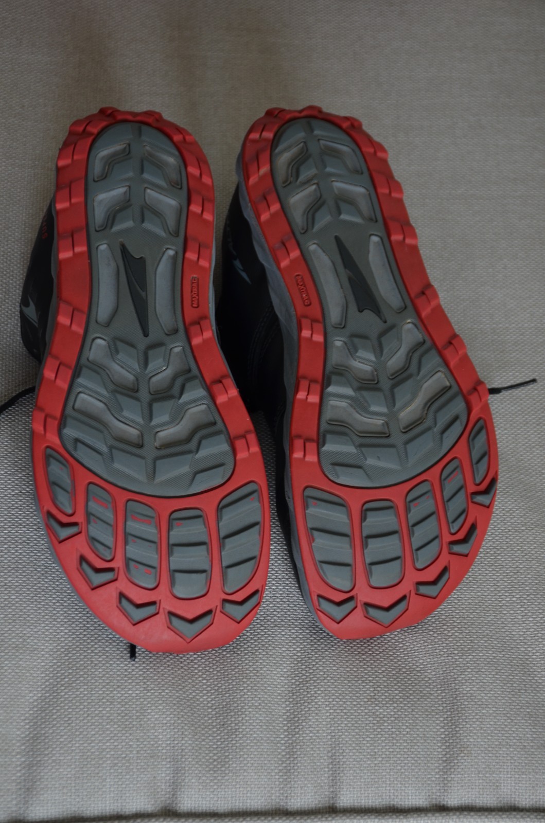 USED ALTRA Men Superior 5 Sneakers Running Gym Crossfit AL0A546Z Black/Red 10.5