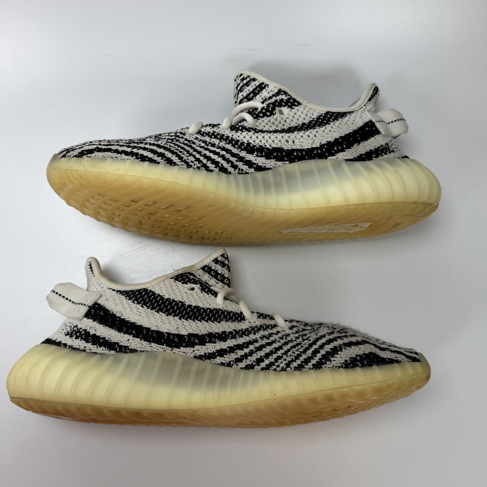 Size 9.5 – adidas Yeezy Boost 350 V2 Low Zebra