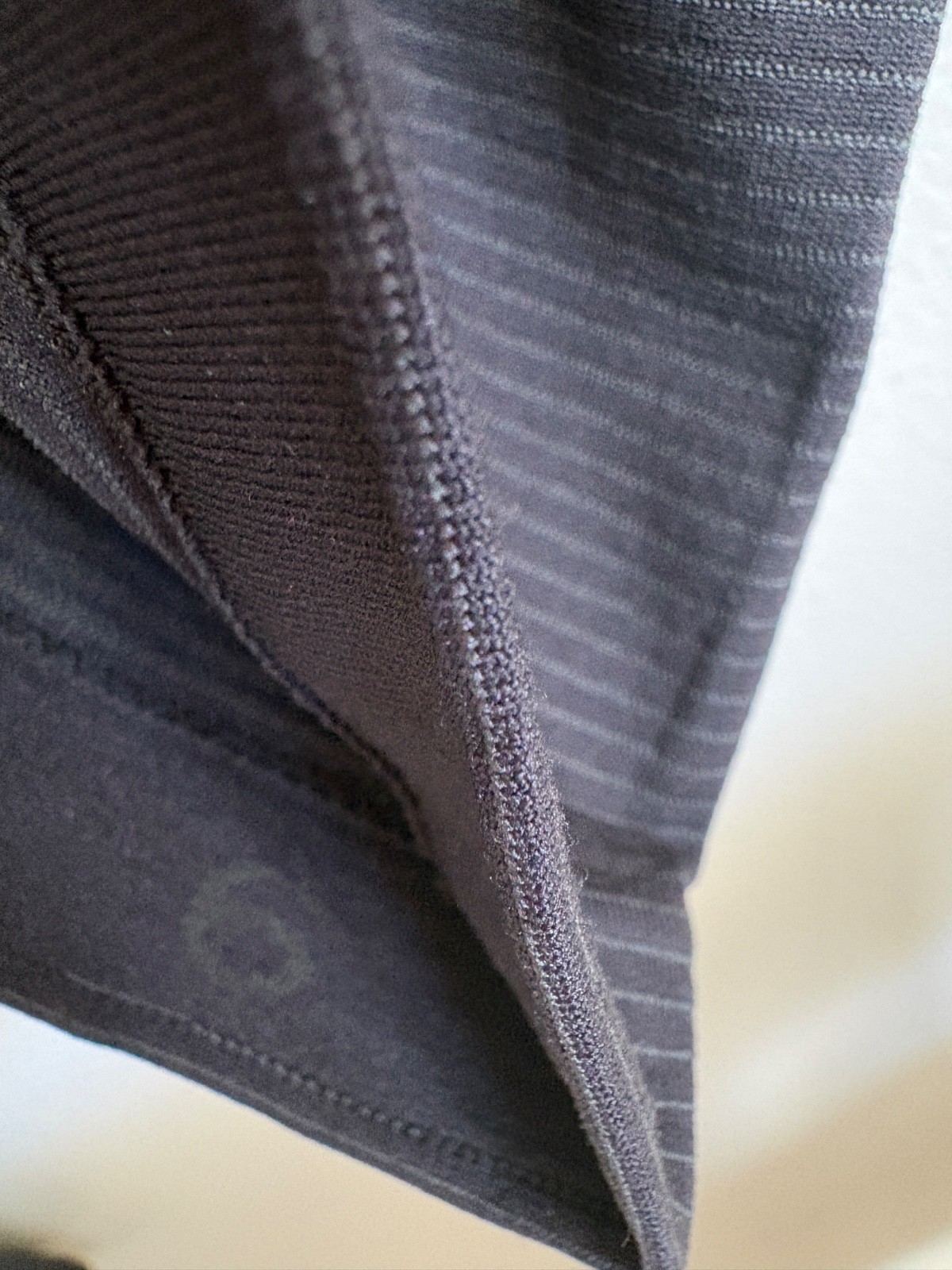 Lululemon Swiftly Tech 2.0 Long Sleeve Race Length Tempo Stripe Black