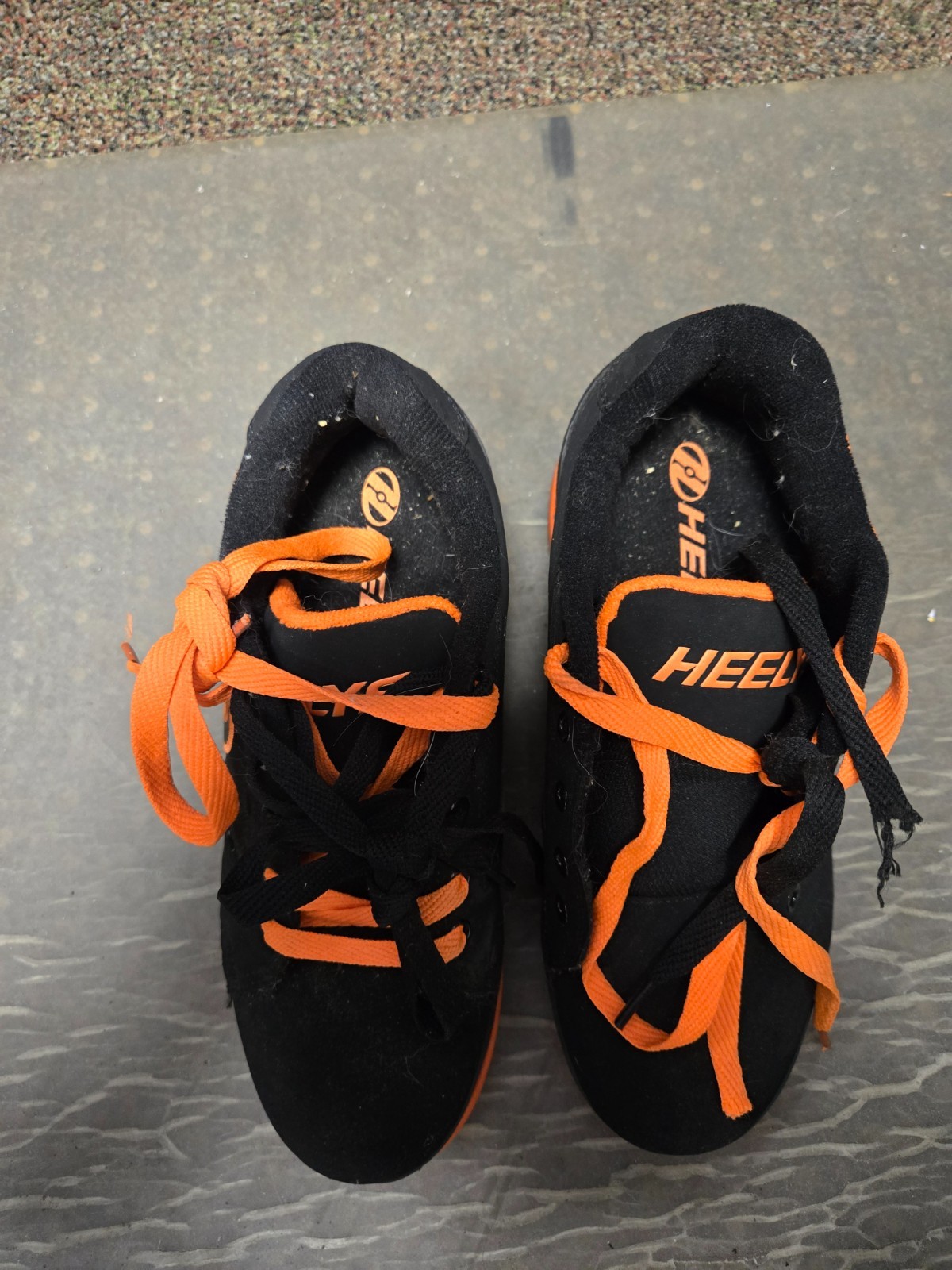 Heelys Shoes, Youth Size 6