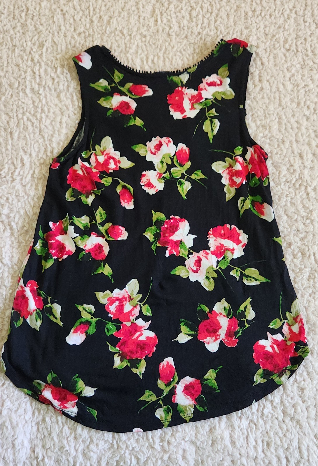 Womans Floral Pattern Shirt Size Small