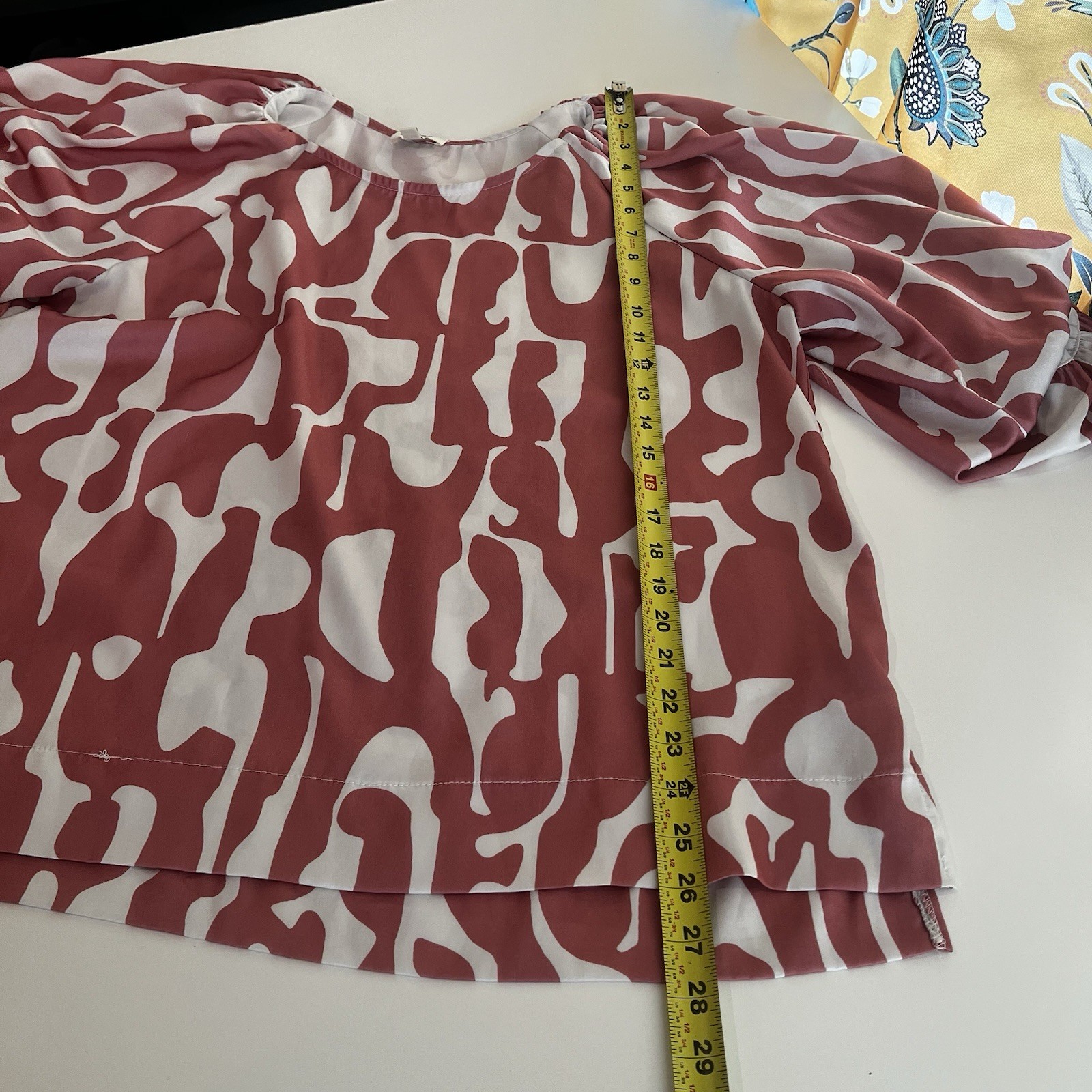 Umgee Abstract Print Two Tone Red Blouse Sz L Office School Art Gallery Academia