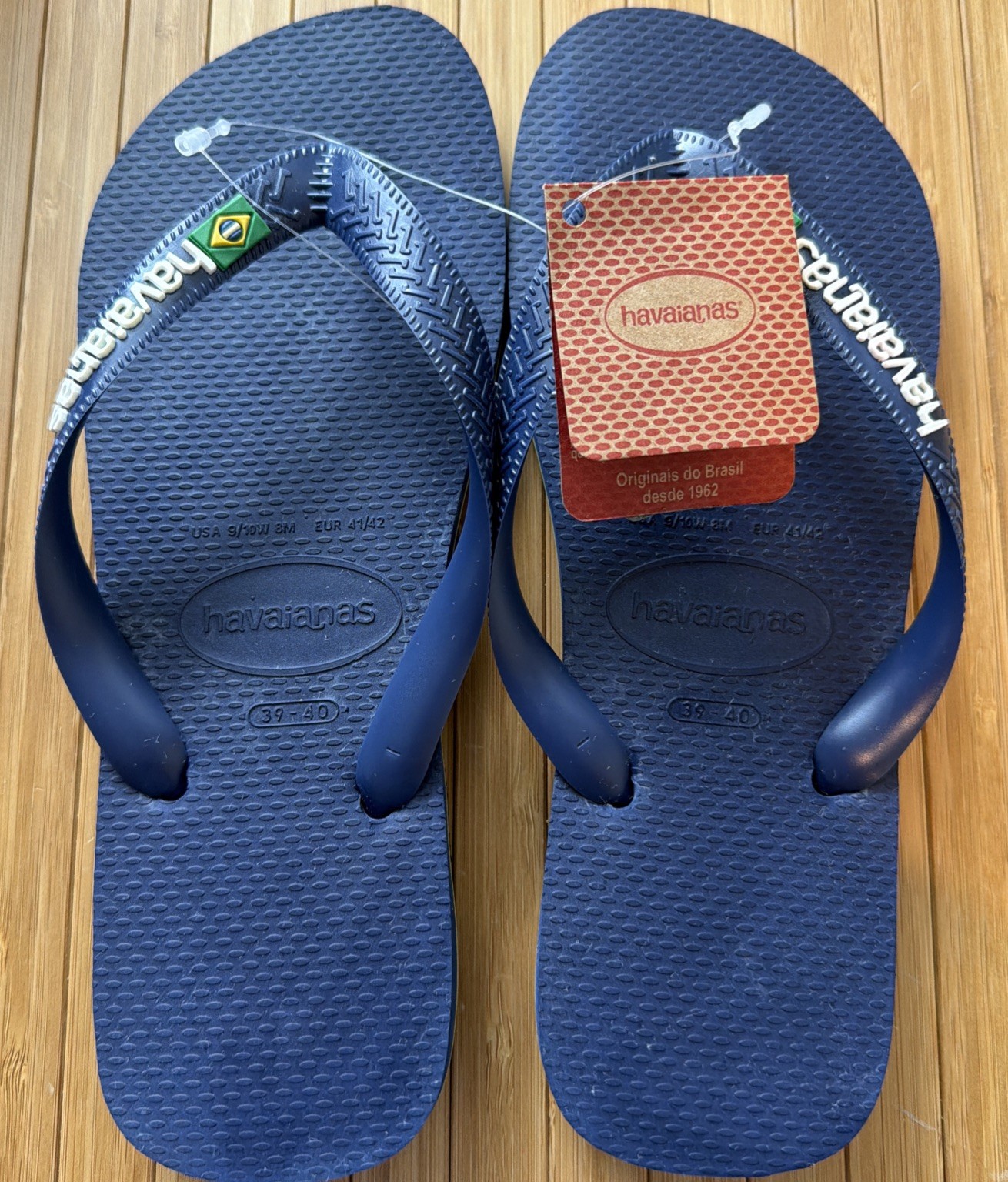 Havaianas Brazil Flag Logo Navy Blue Sandals Size 39-40, US 9/10 W & 8 M