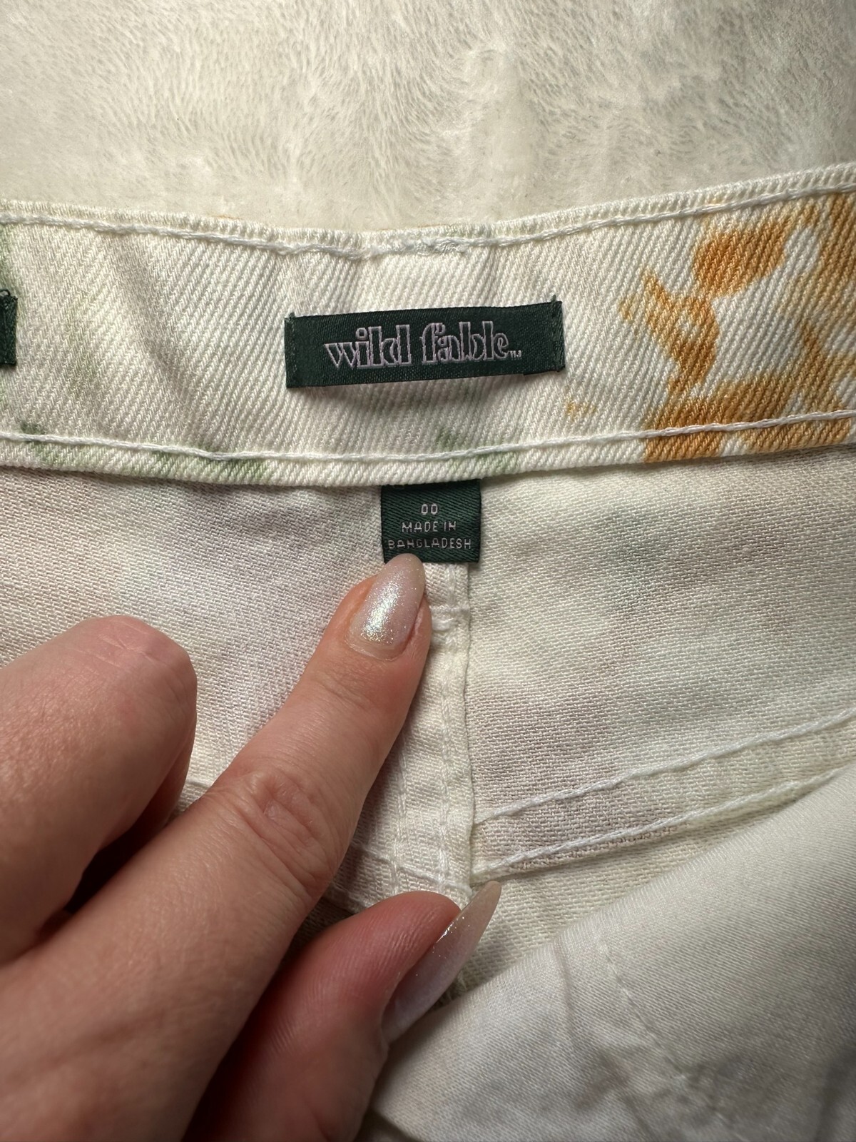 Wild Fable Shorts-00 Womens White MultiColor Splatter Highest Rise Jean