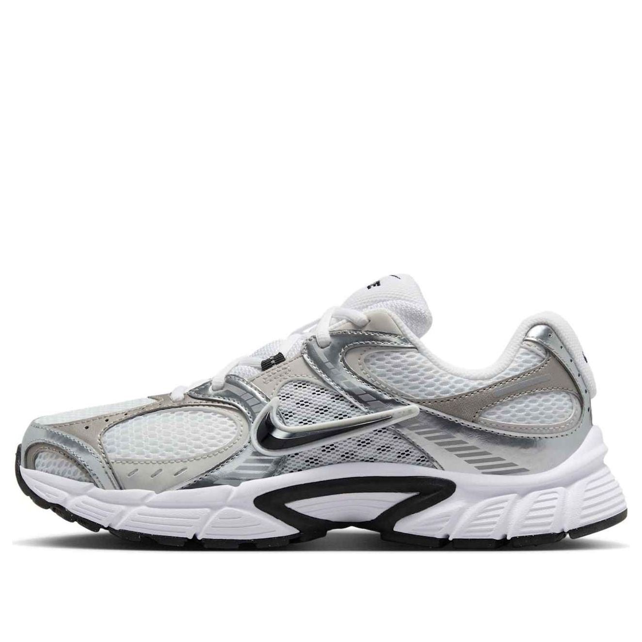 Nike V5 RNR White Vast Grey Metallic Silver Black HQ7901-107 Women’s Size New