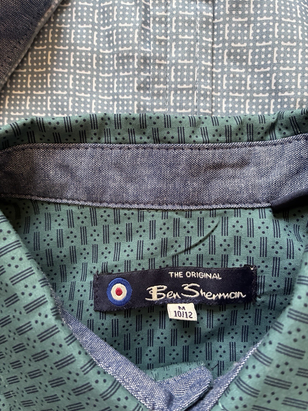 Boys Ben Sherman 10/12 Long Sleeved Button Up Dress Shirt Blue Geometric Collar
