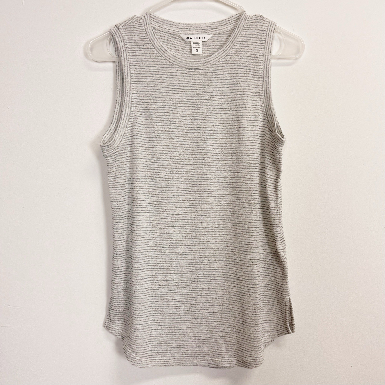 Athleta Shirt Womens XS Gray White Striped Sleeveless Tank Top Knit Tencel SP24