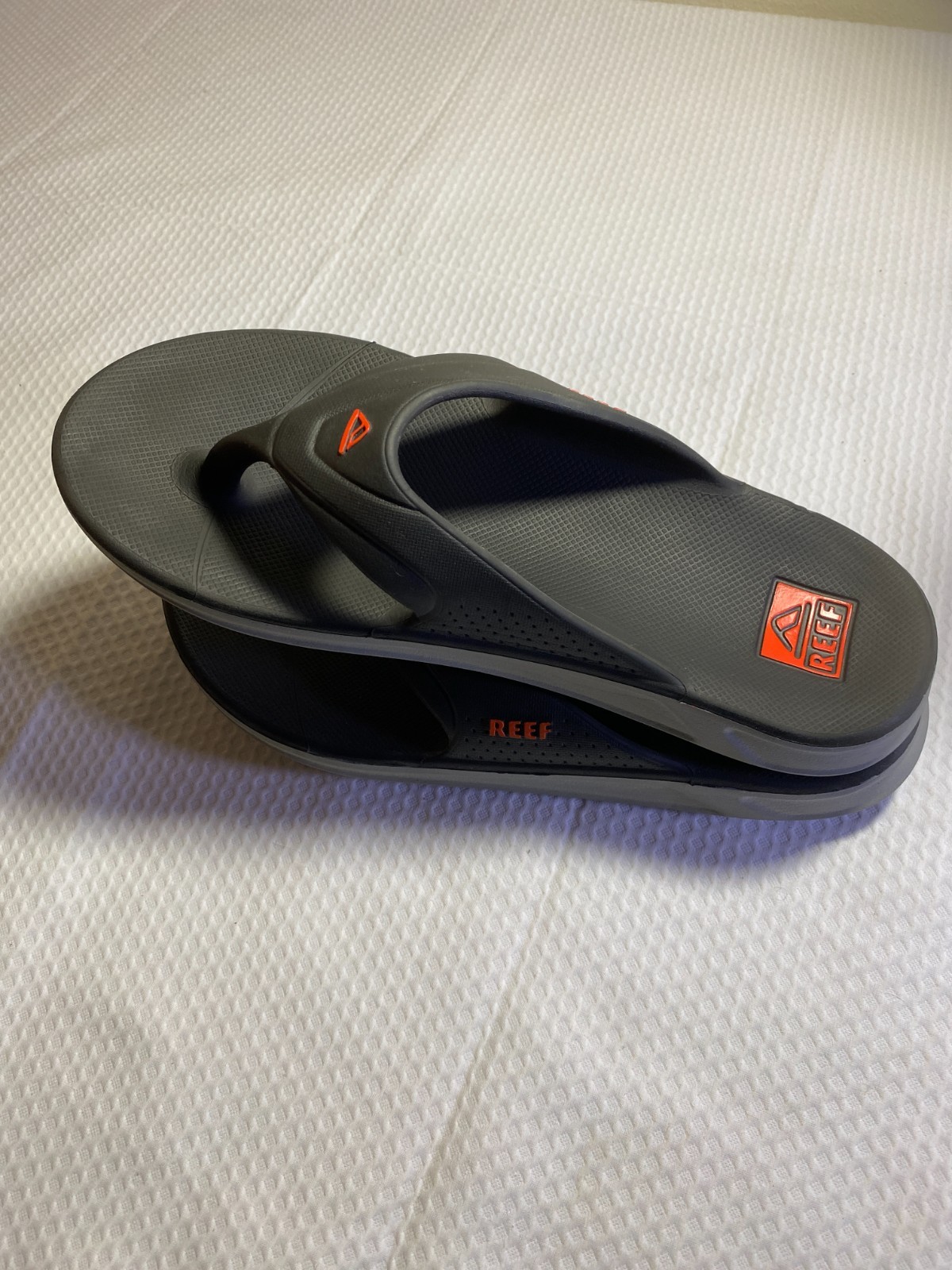 Reef One Men’s Flip Flops Grey Orange Athletic Beach Sandals Size M10