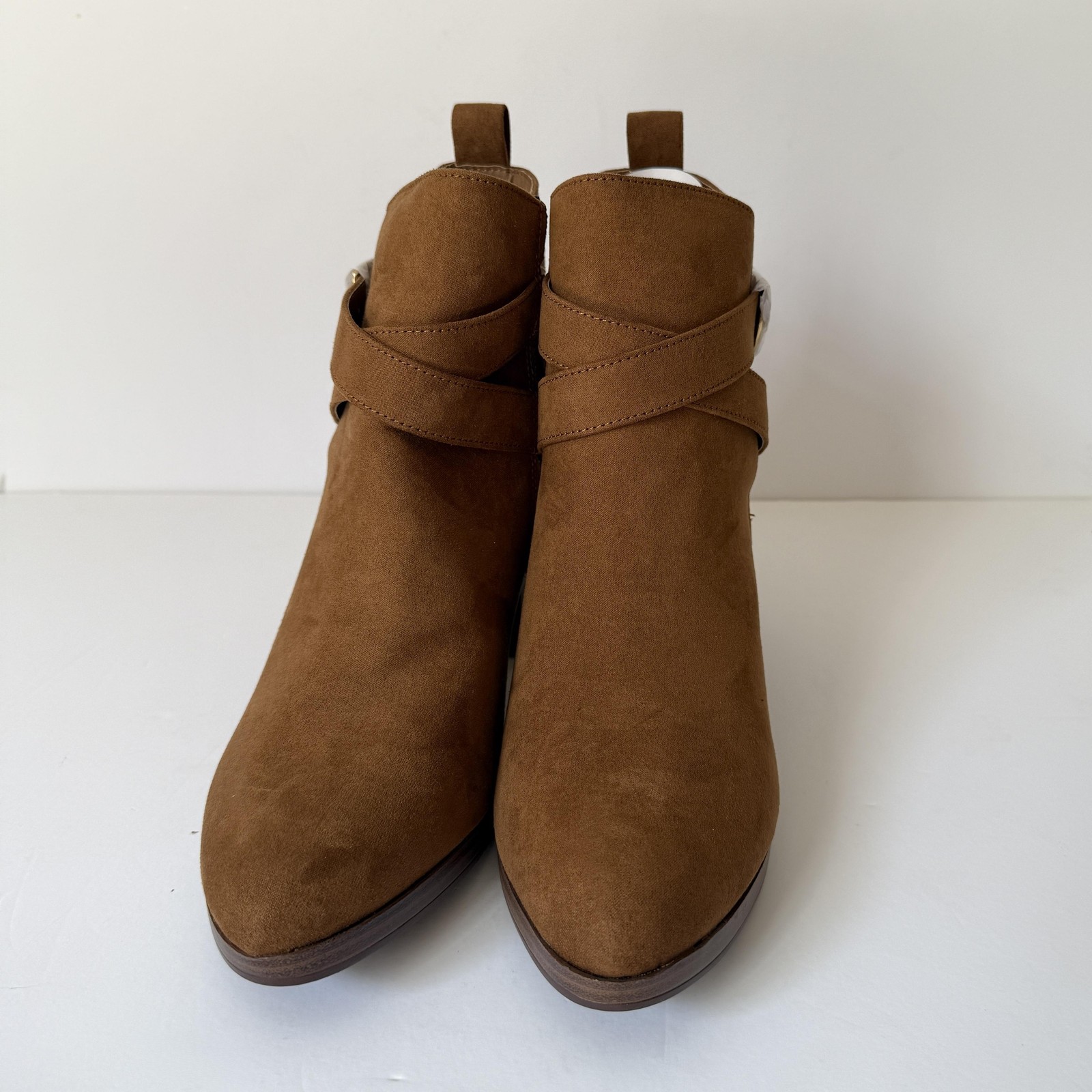 Style & Co Boots Womens Size 8.5 Brown Ankle Booties Side Zip Faux Suede Buckle
