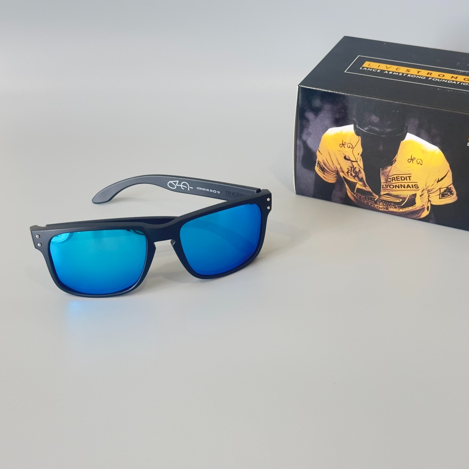 Oakley Holbrook OO9102 signature edition Sunglasses frosted black /Lce Blue lens