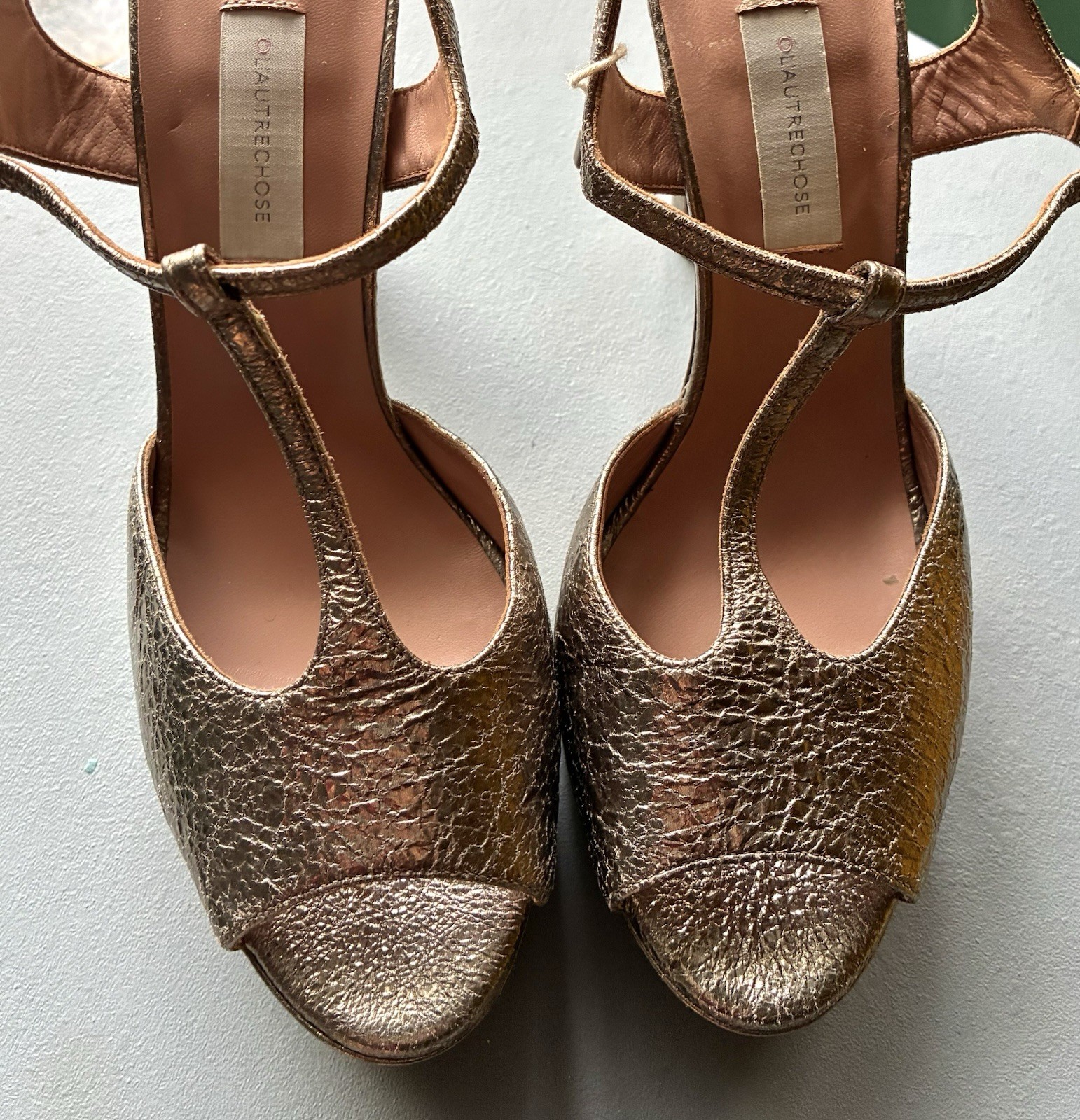 THE OTHER THING T-Strap High Heel Platform Sandal Bronze/Gold Cracklé Leather n.40
