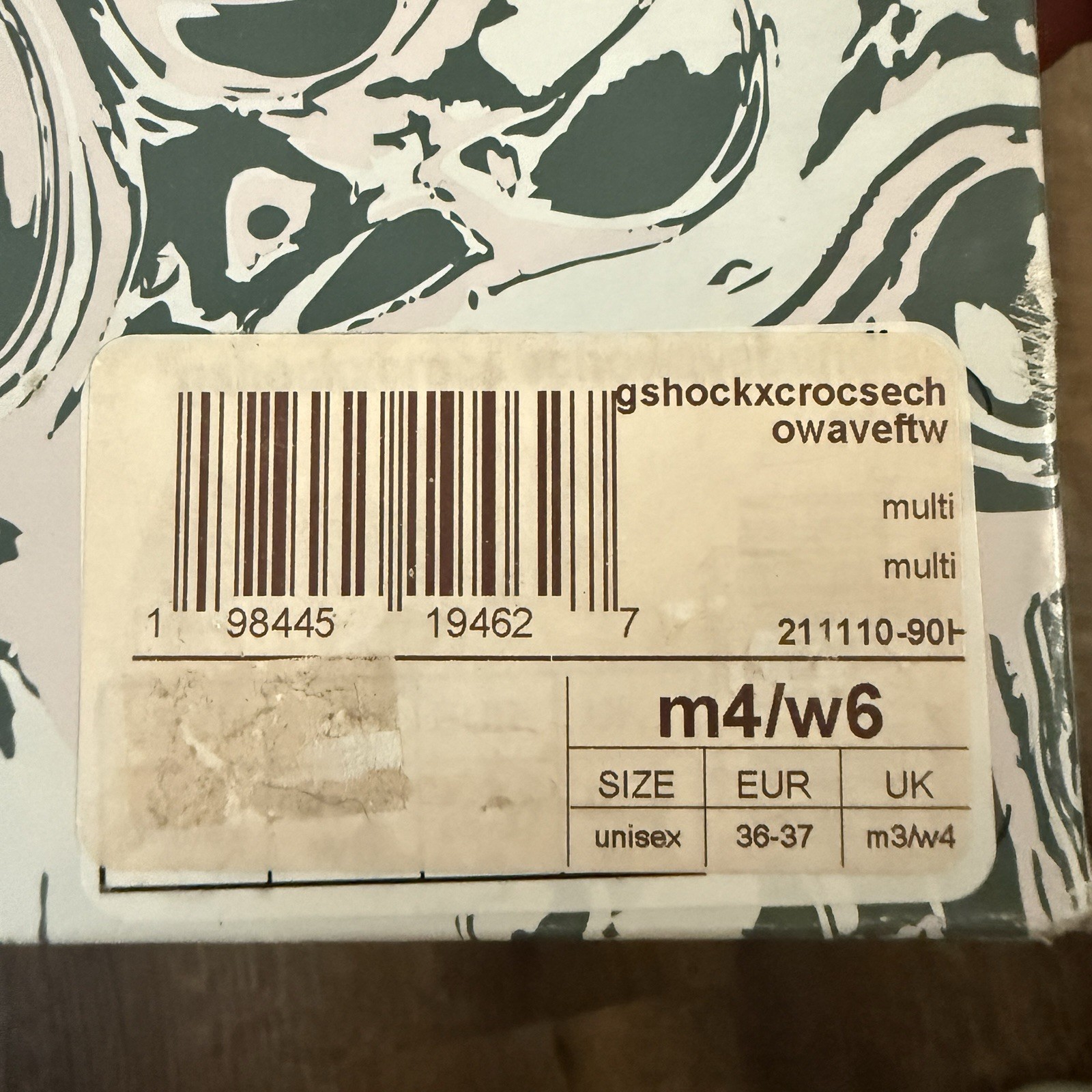 Crocs x G-SHOCK Echo Wave M4 W6 GA2100CROCS25-7 Watch Limited Edition Box
