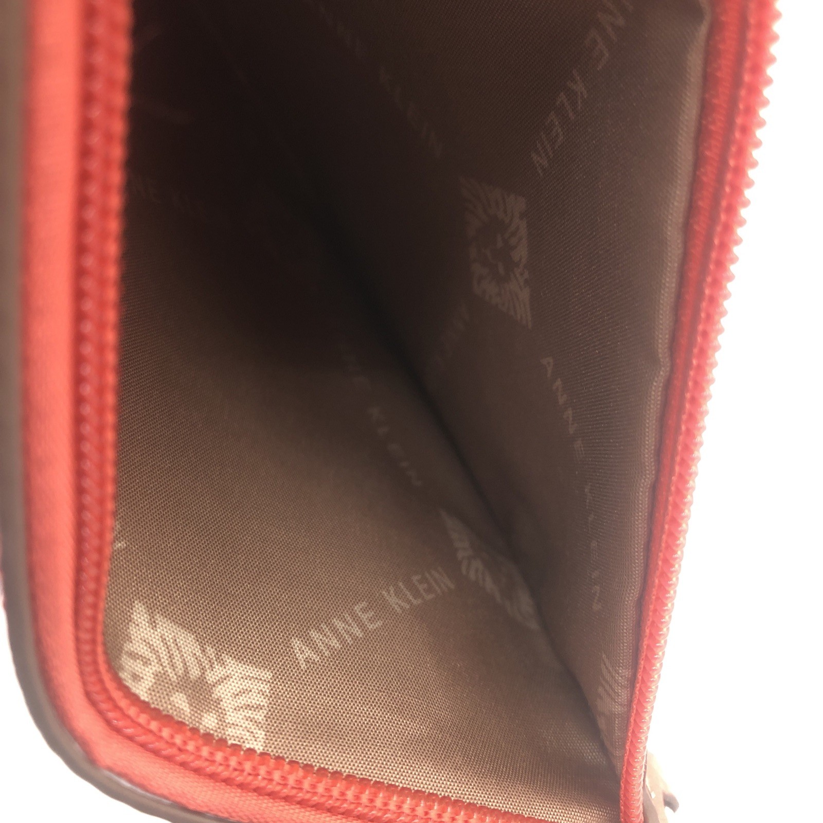 Anne Klein Wristlet Women’s Size Medium Zip Closure Coral Colored 5.75 x 7.75