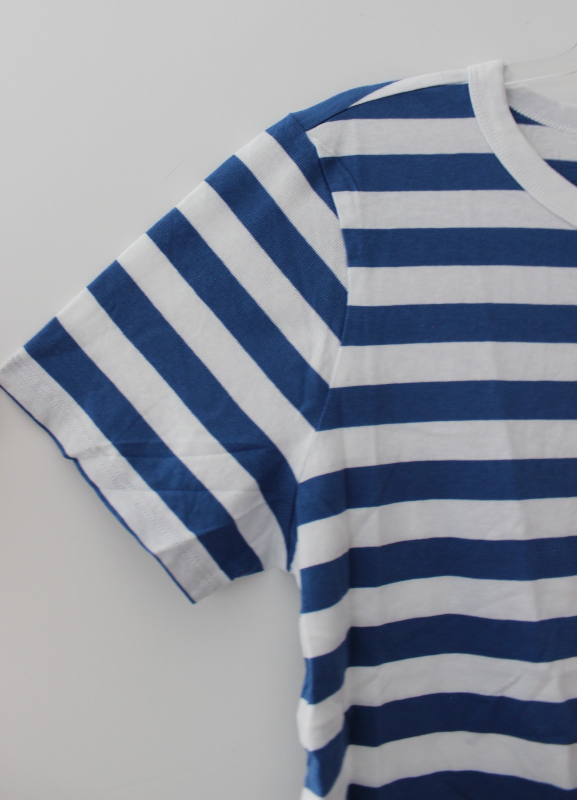 Old Navy EveryWear Crew-Neck Striped T-Shirt White & Blue Multisize NWT