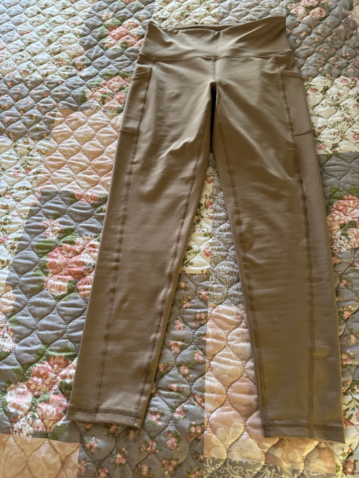 Ideology Women’s Beige Side Pocket Leggings Size Small New No Tag