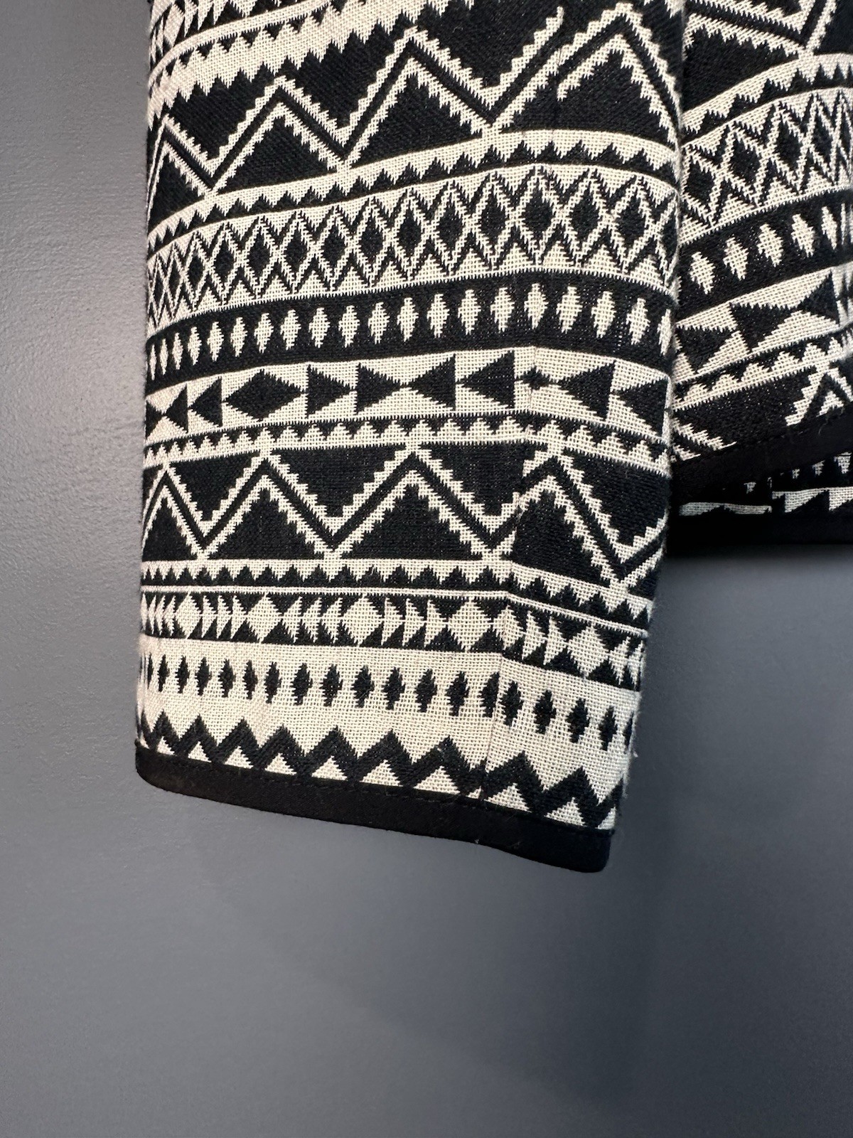 Tahari Arthur S. Levine Petite 16P Black White Geometric Open Front Jacket