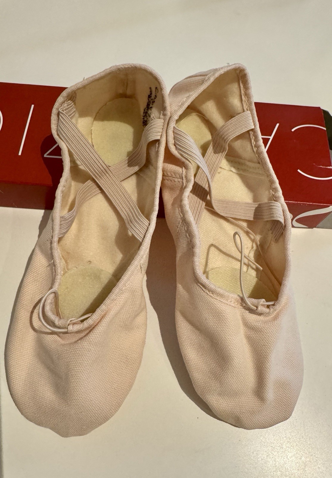 New. CAPEZIO WOMEN CANVAS JULIET DANCE SHOE US 7.5 M 2028 BALLET SLIPPER