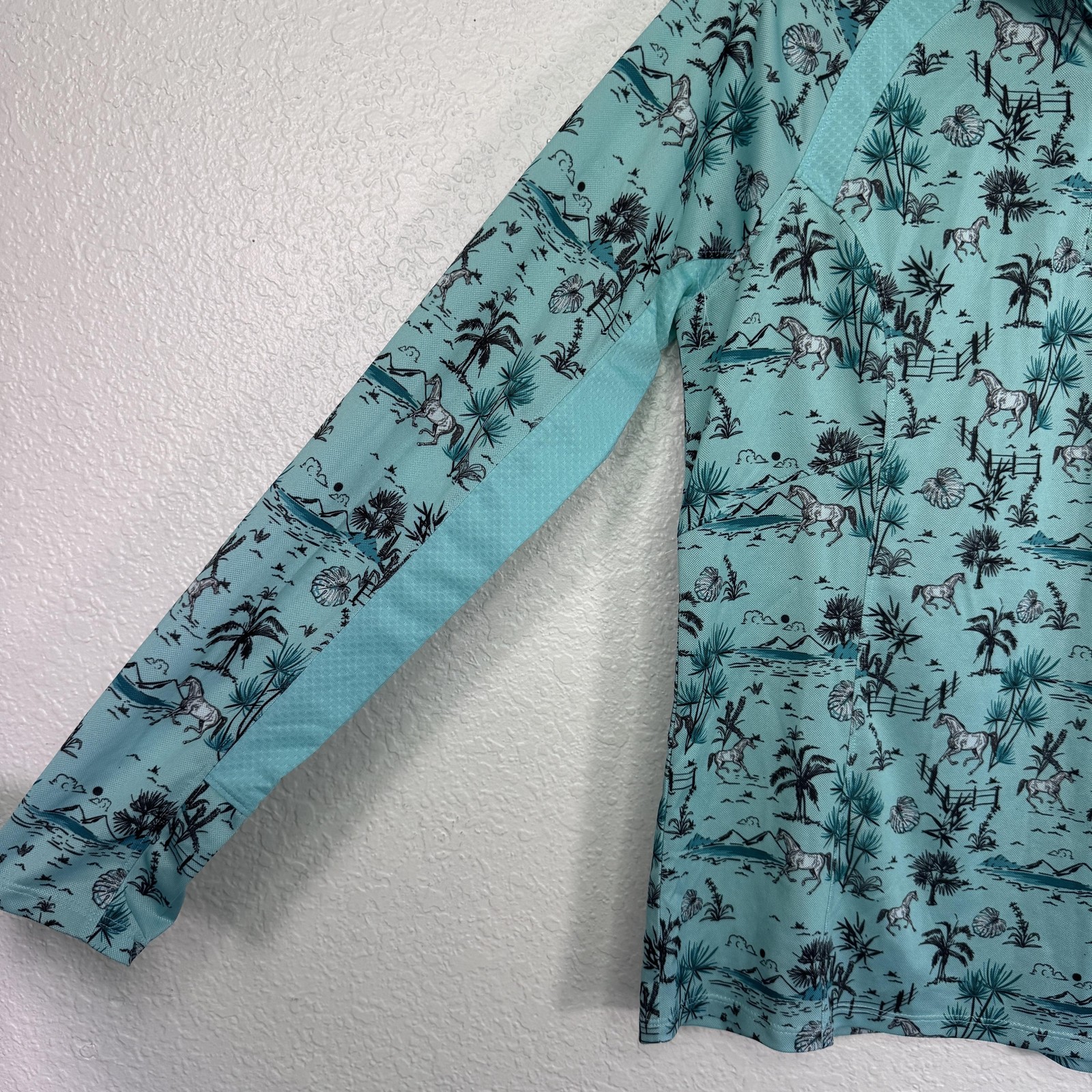 Ariat Sunstopper 2.0 Quarter Zip Shirt Women Medium Horse Tropical Western Print