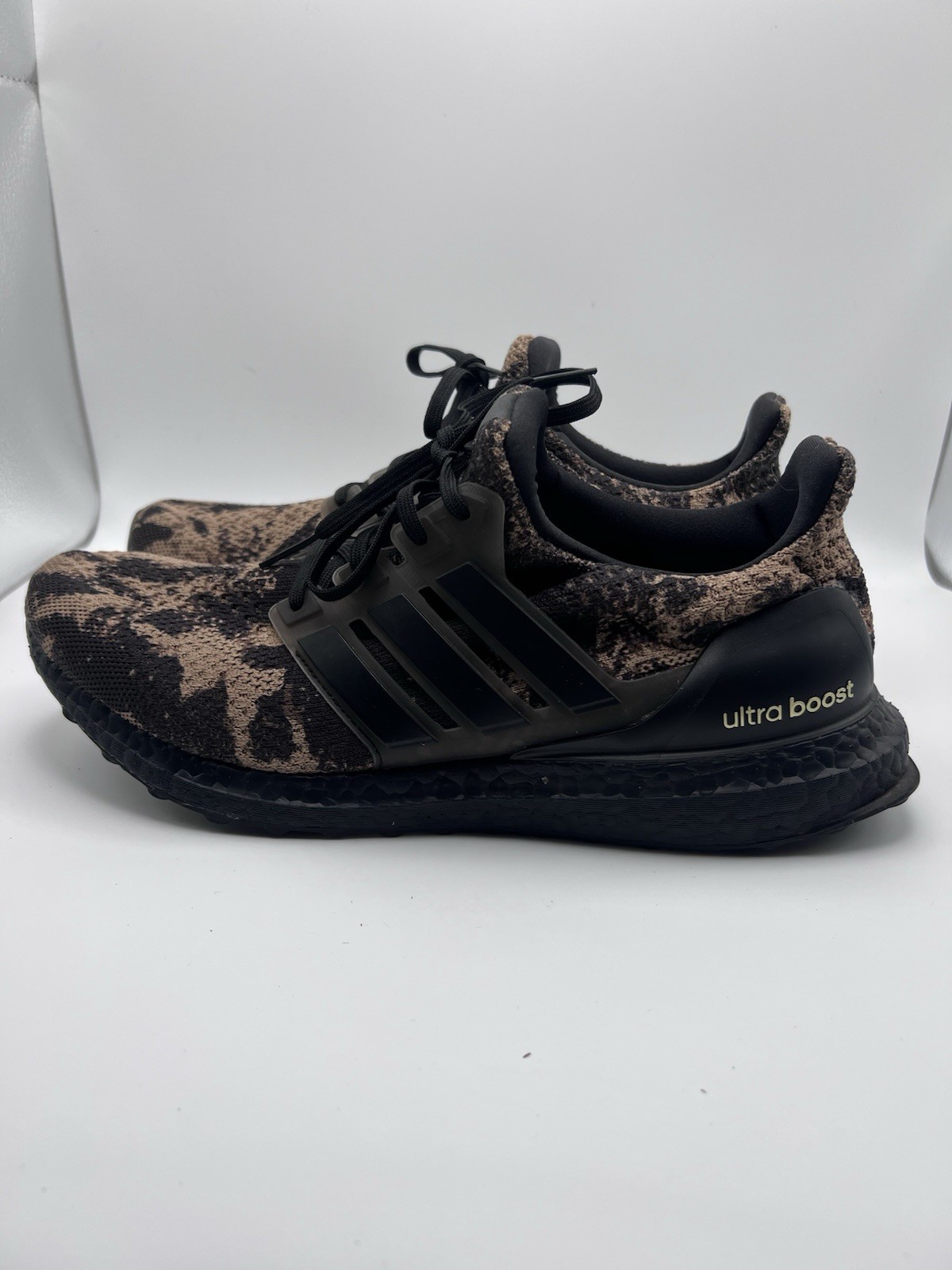 adidas UltraBoost Men’s Low Top Lace Up Running Sneakers Brown/Black Camo
