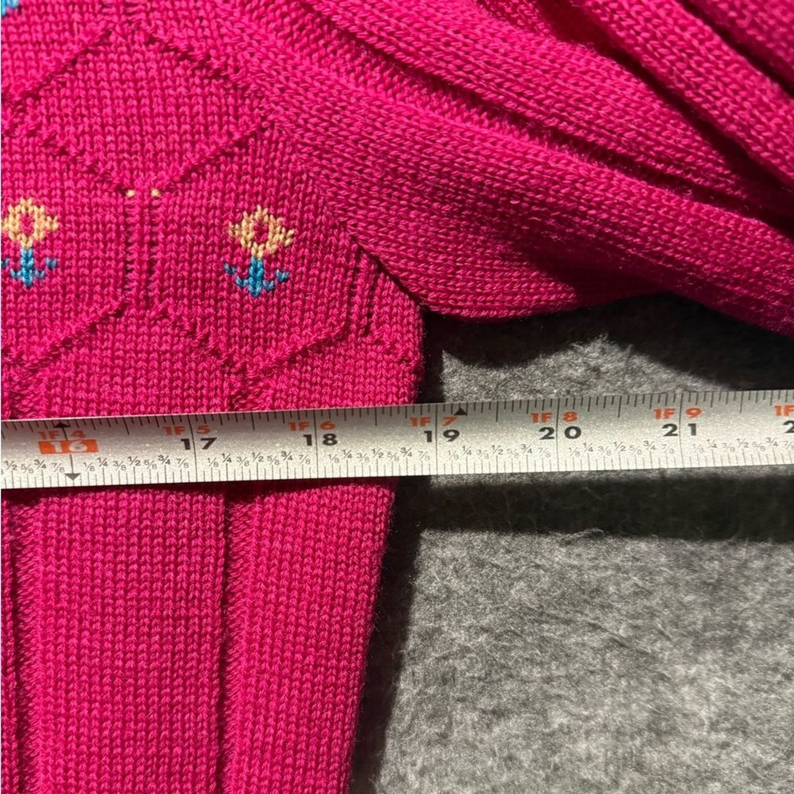 Pendleton Vtg 100% Virgin Wool Sweater Womens M (fits S/M) pink floral USA made