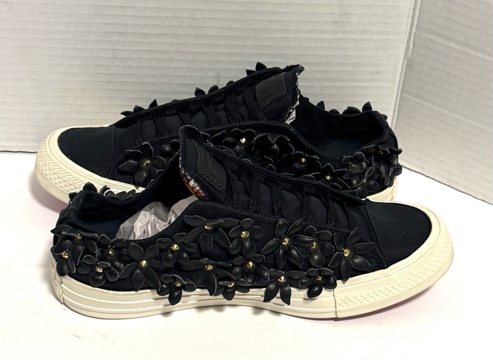 Converse Women’s Patbo Low Classic OX Black Floral Shoes 554863C (Womens Size 7)