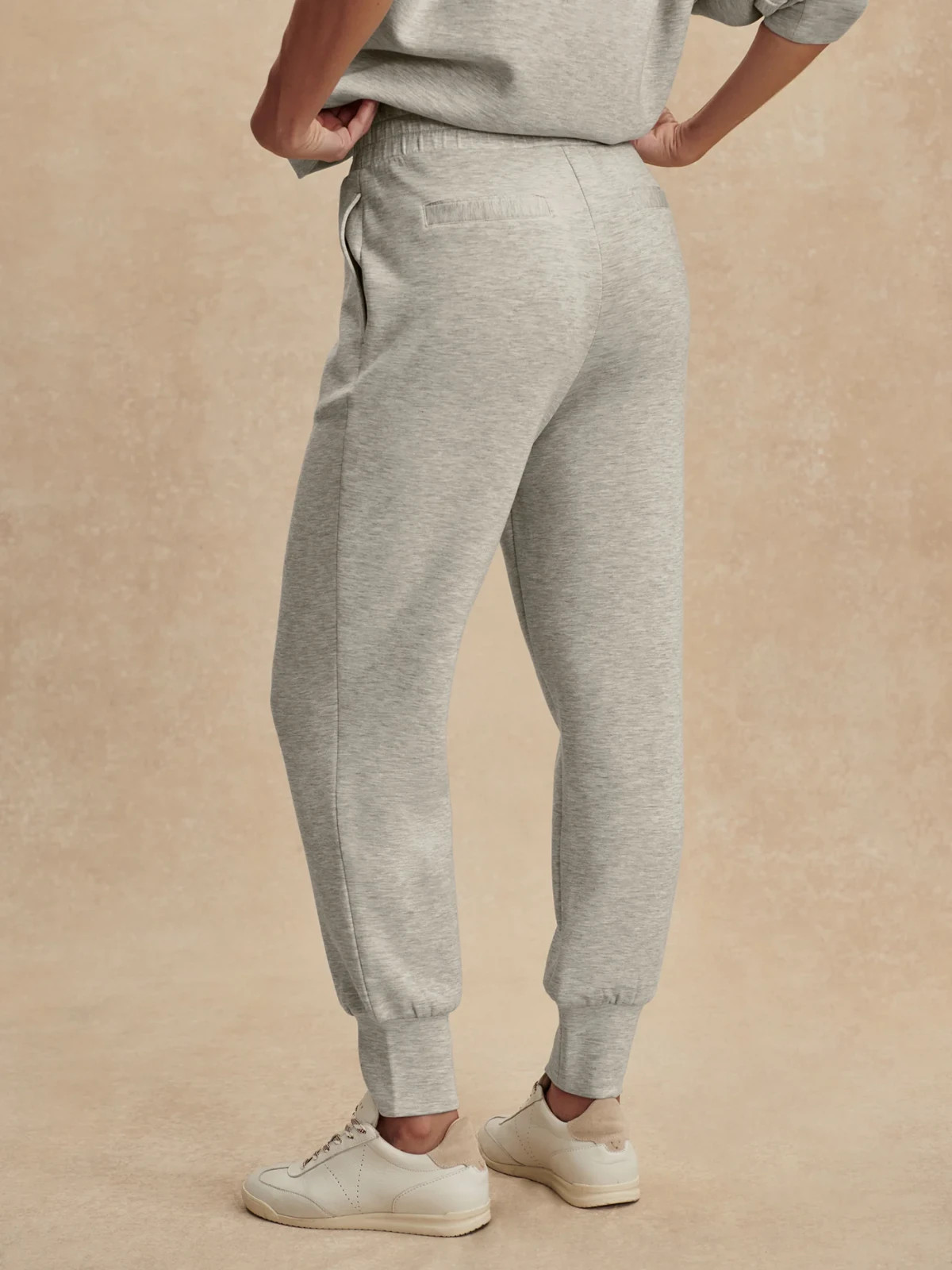 Varley The Slim Cuff Pant 27.5″ in Light Grey Marl, Size X-Small