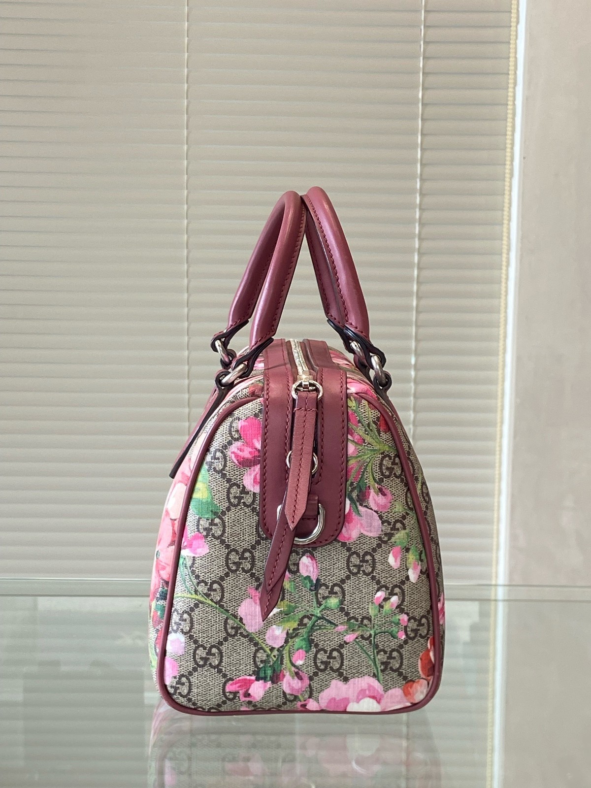 AUTH Gucci GG Blooms Supreme Canvas Pink Floral Boston Bag Crossbody Bag Silver