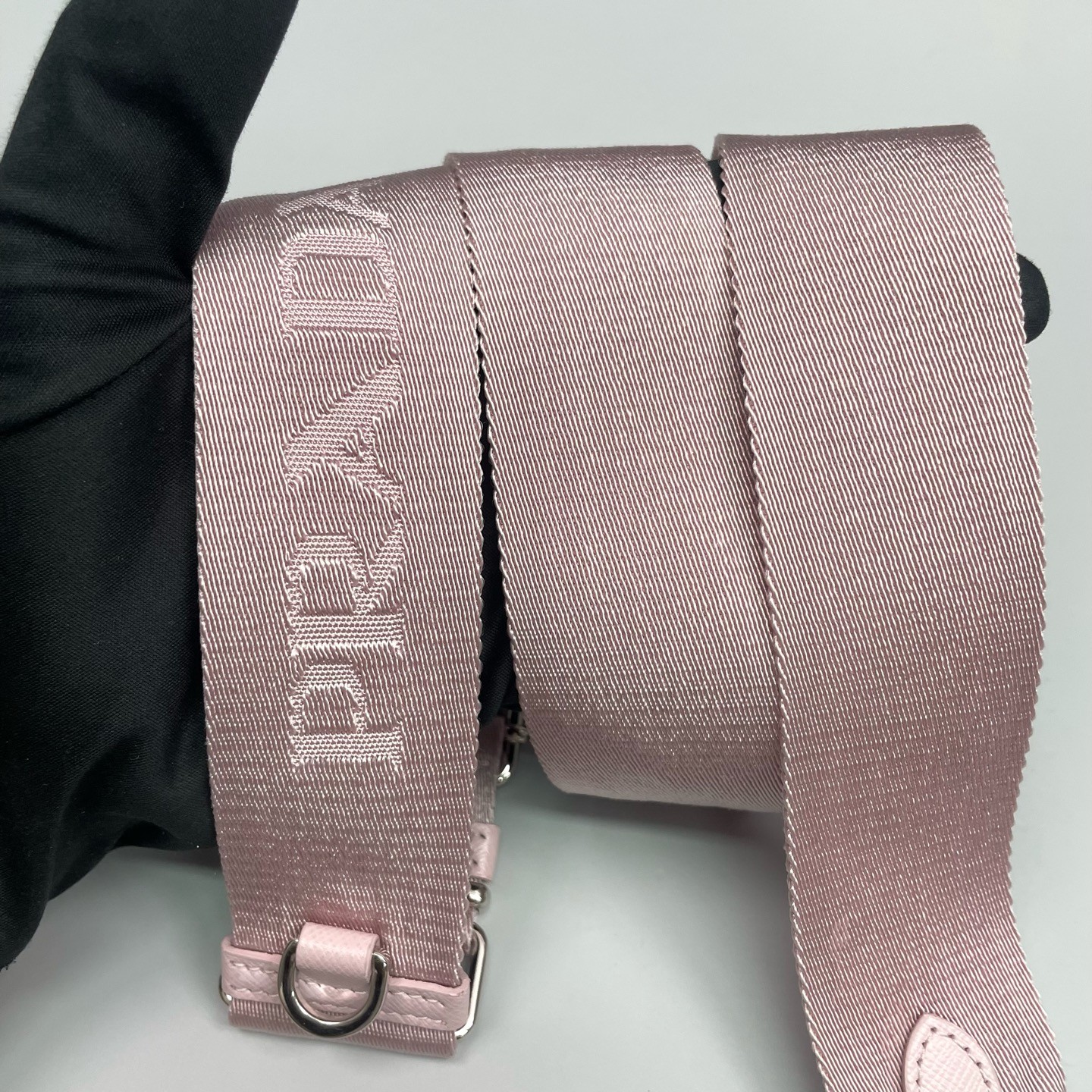 Prada Re-Edition 2005 Hobo Normal Lt Pink Parachute Nylon Crossbody Duty Paid