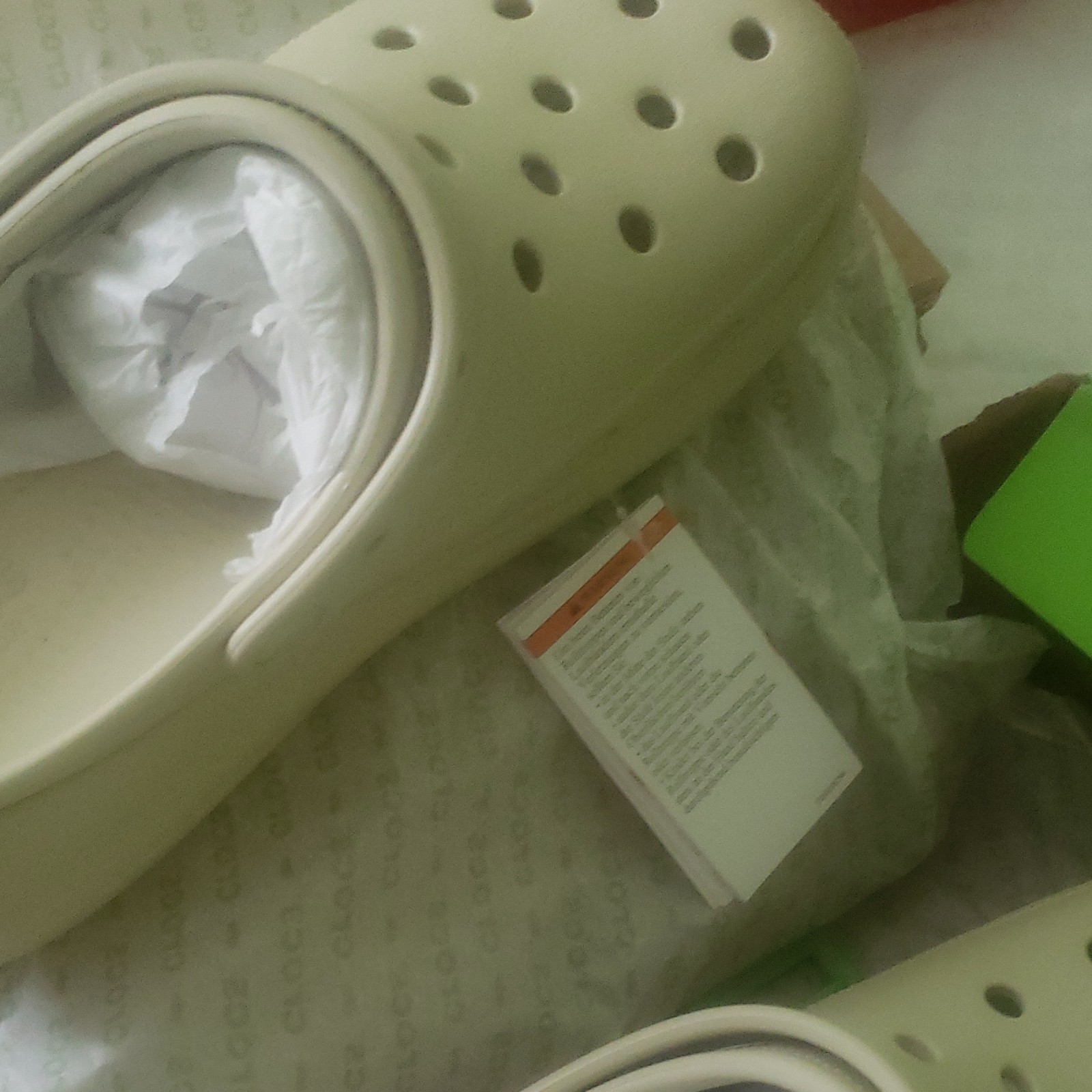 Crocs Classic Crush Clog Bone Slip-On Clogs M8/W10 Round Toe Logo