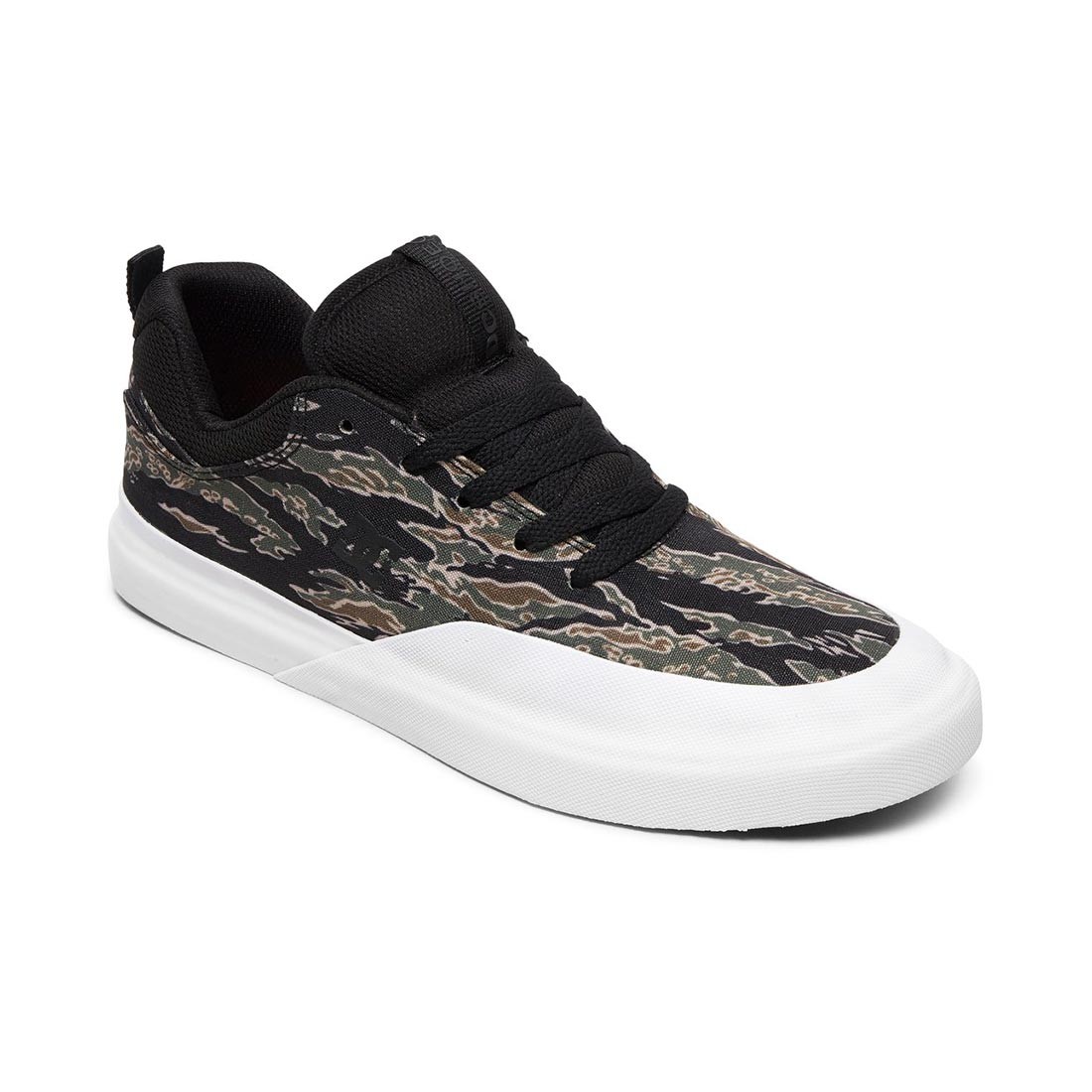 DC Infinite TX SE Skate Shoes – Camo Black