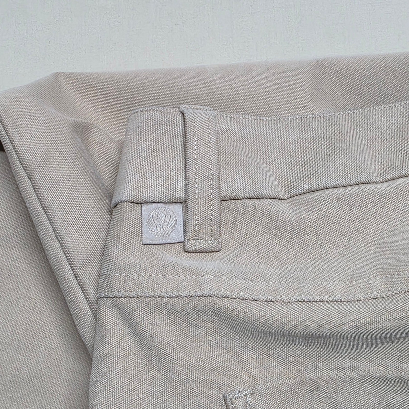 Lululemon ABC Pants Men 34 Tan Slim Fit Technical Stretch Casual Chinos Straight