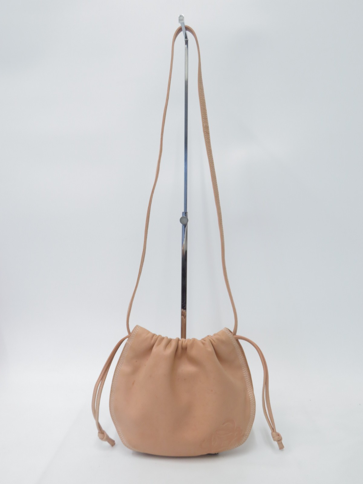 Authentic LOEWE Anagram Nappa Aire Lambskin Shoulder Bag S#50903