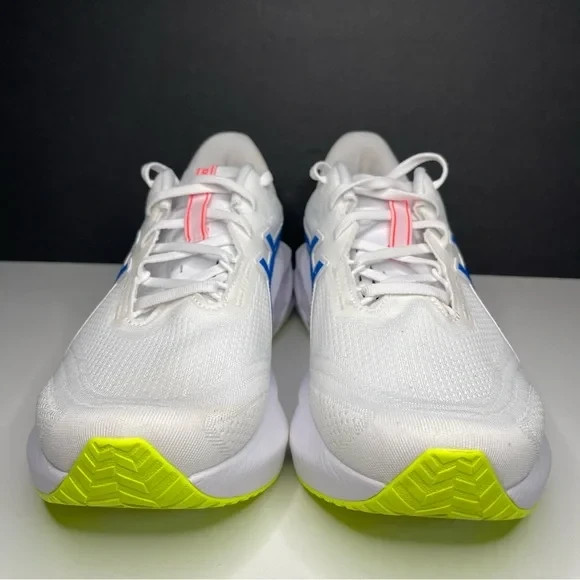Asics Novablast 5 ATC White Tuna 1011C137-100 Men’s size 8.5