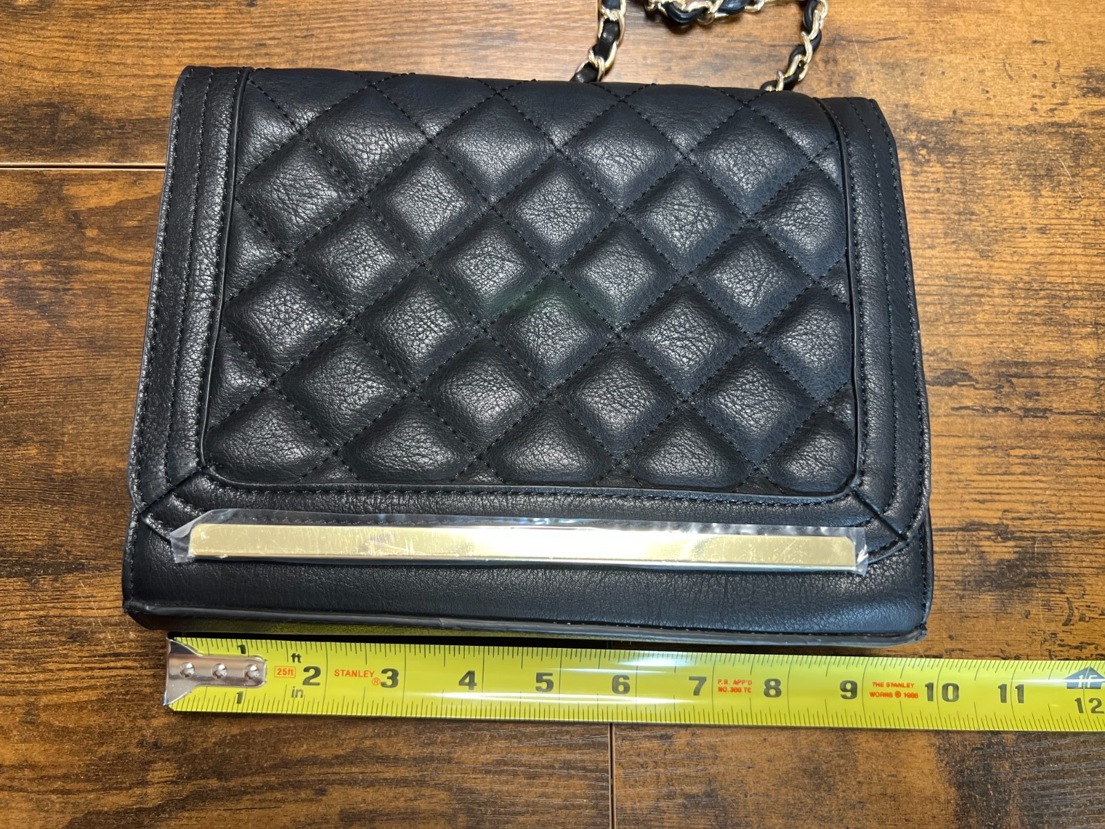 Mossimo Quilted Black Faux Leather Metal Shoulder/Crossbody Strap, NWOT.