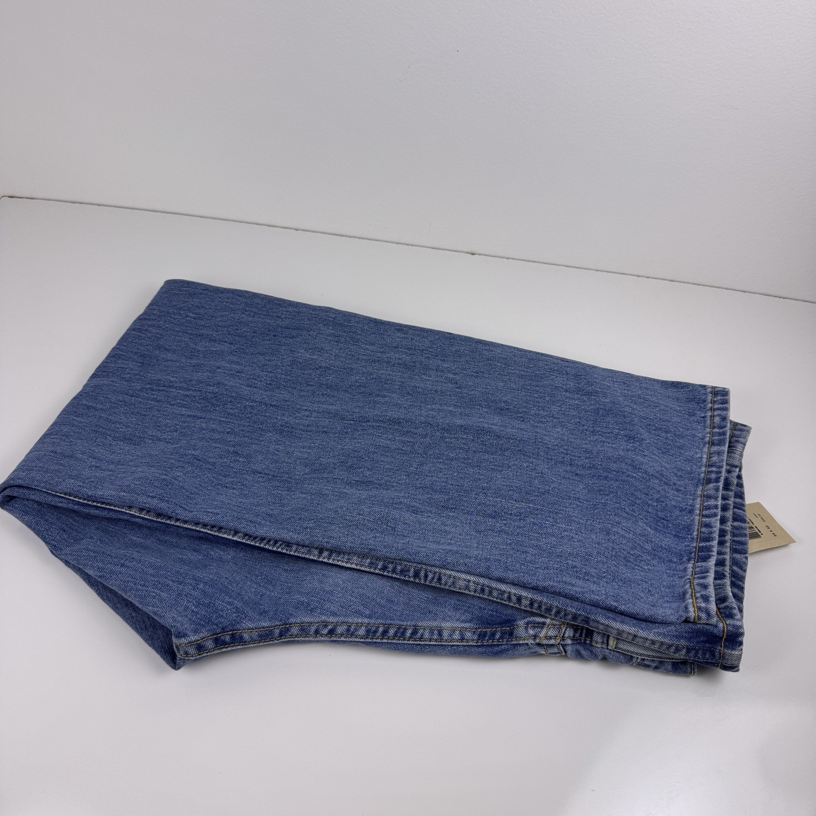 Levi’s 559 NWT Men’s Relaxed Straight Leg Stretch Denim Jeans 34X30 Medium Wash