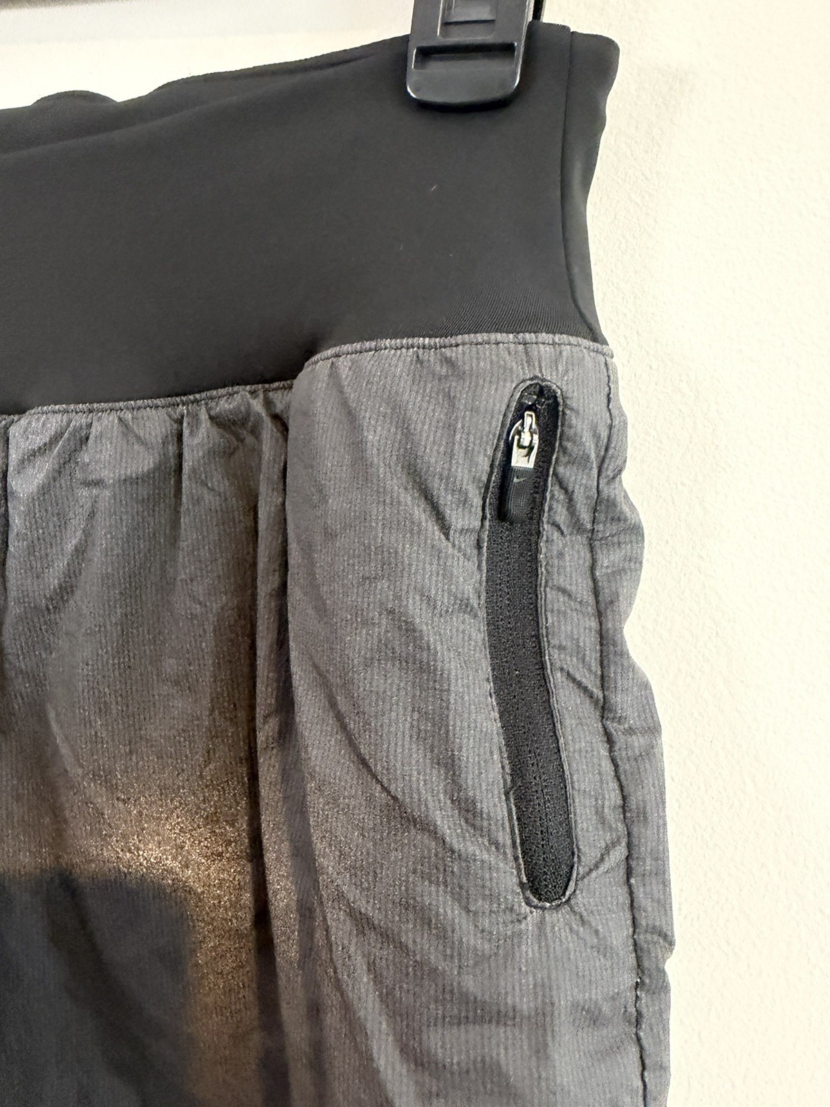 Nike Shorts Womens M Medium Graphite Black Run Division 2 in 1 Reflective